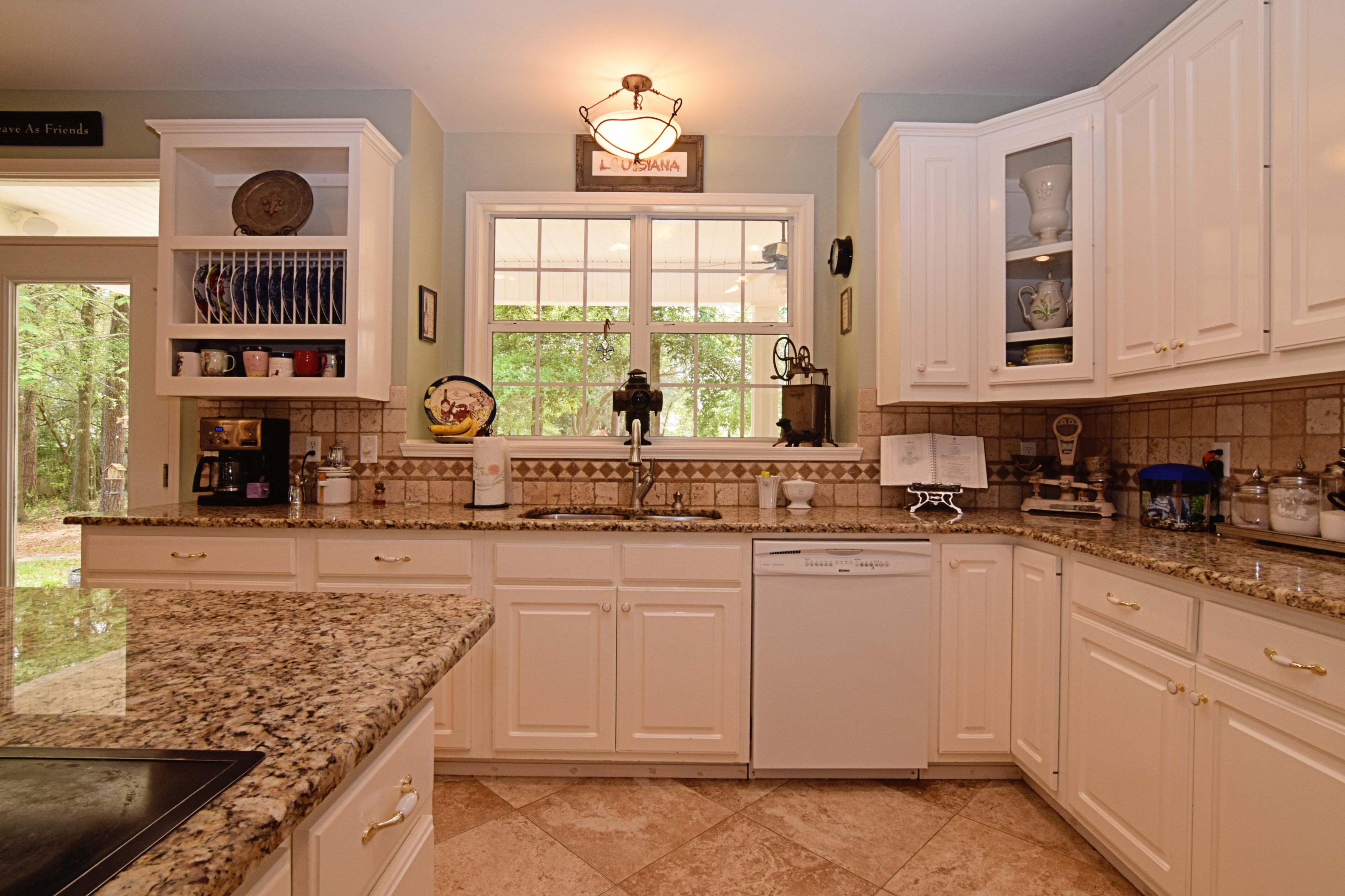 ROCKY BAYOU ESTATES 12A - Residential