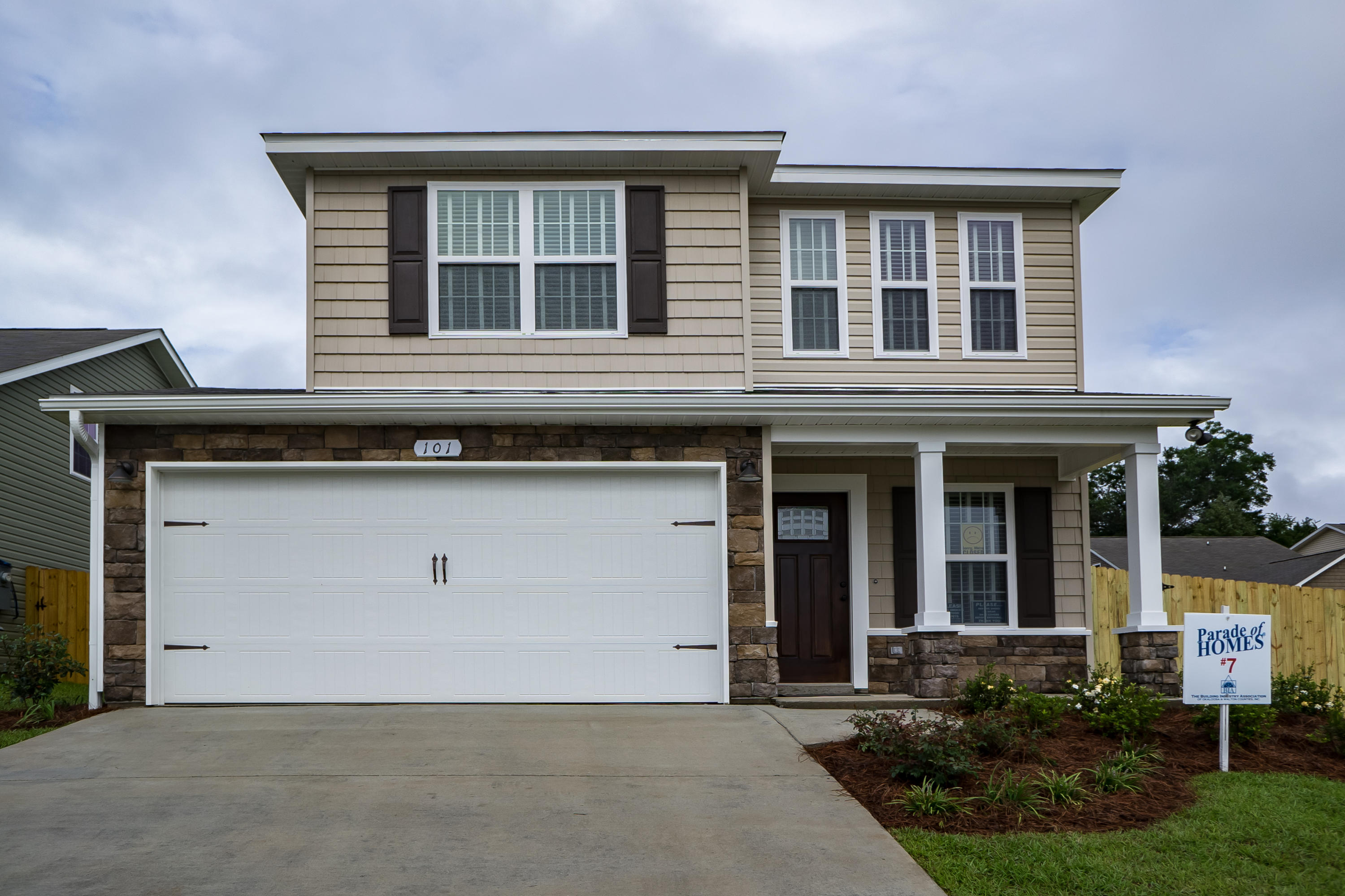 STILLWELL ESTATES - Residential