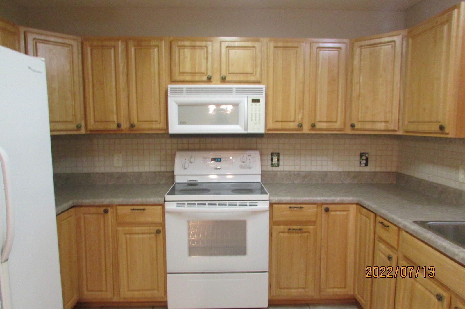 GARDEN OAKS - Residential Lease