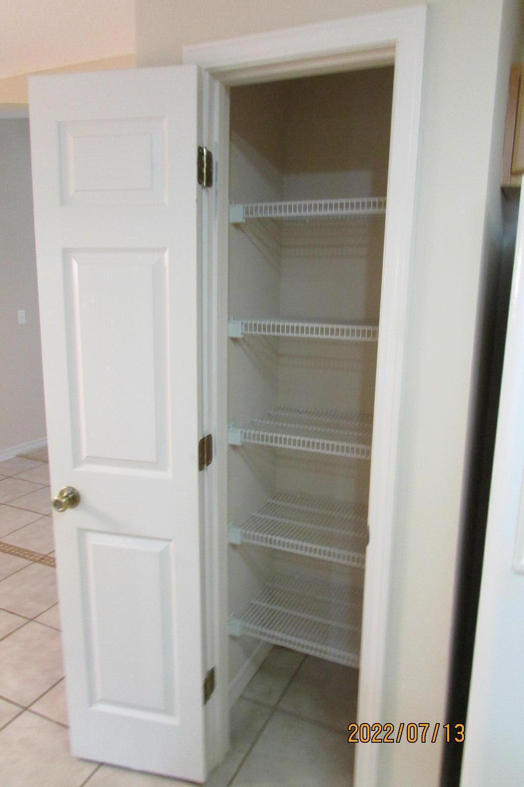 GARDEN OAKS - Residential Lease