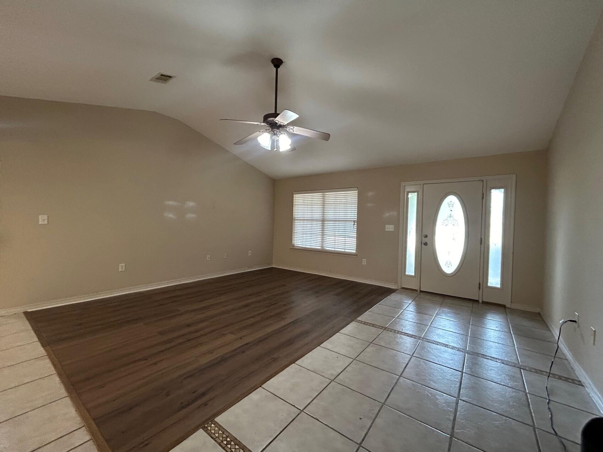 GARDEN OAKS - Residential Lease