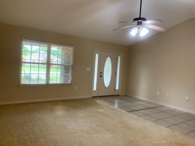 GARDEN OAKS - Residential Lease