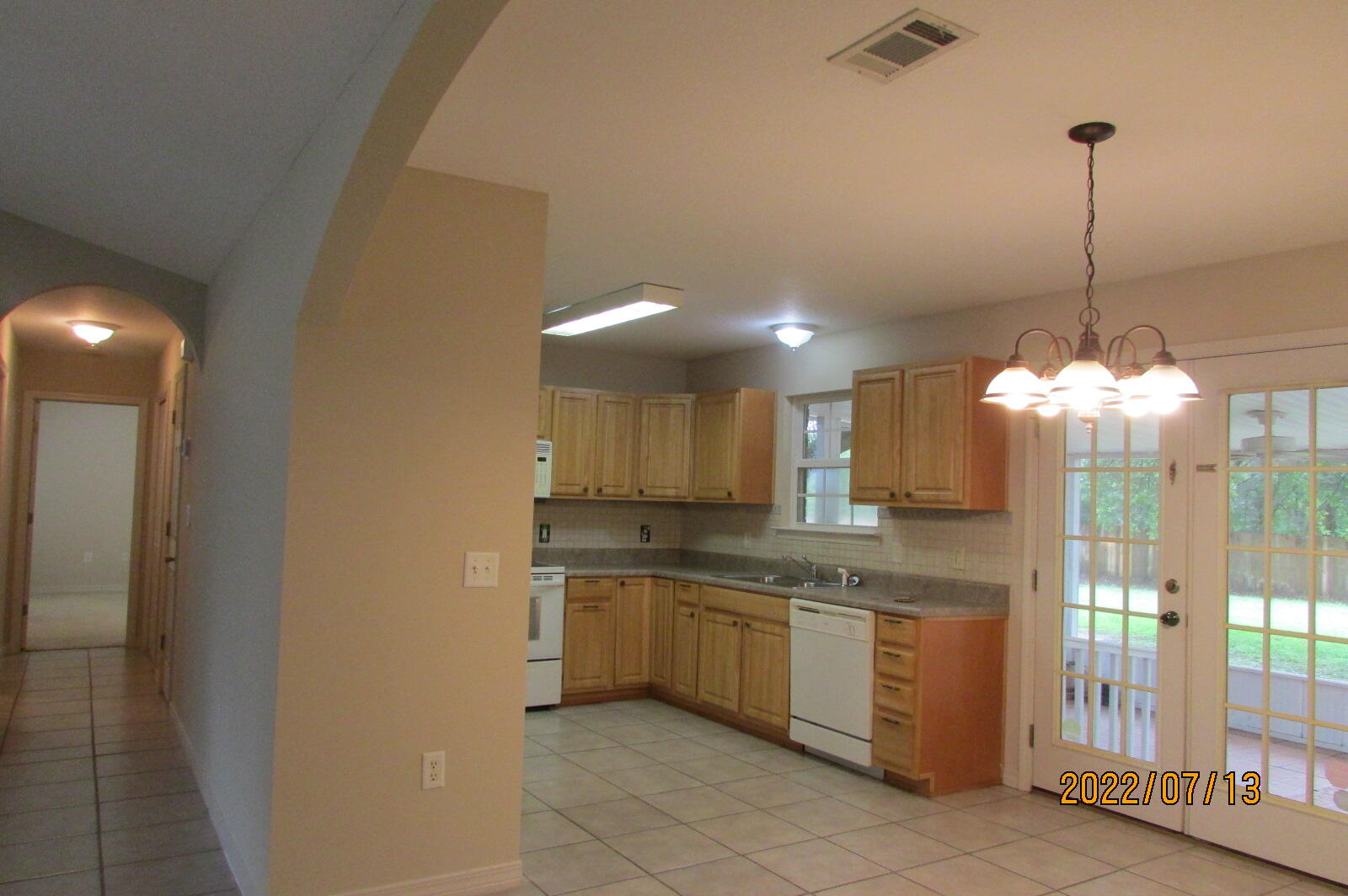GARDEN OAKS - Residential Lease