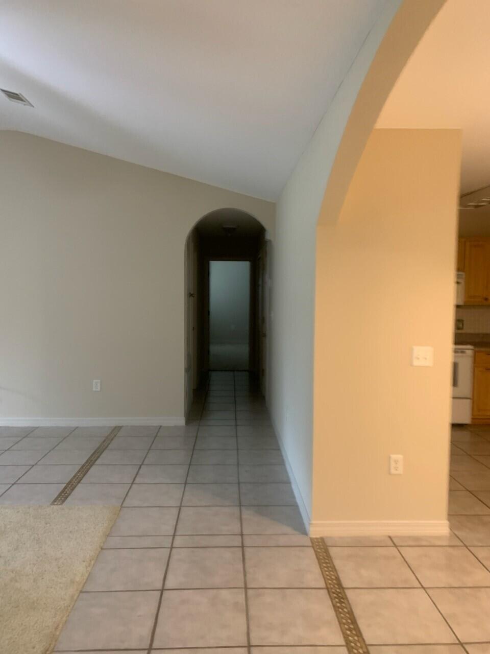 GARDEN OAKS - Residential Lease