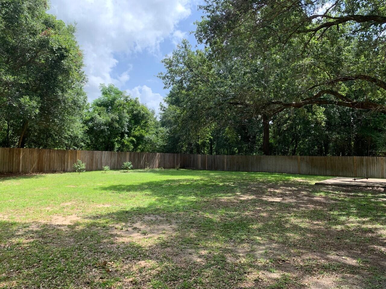 GARDEN OAKS - Residential Lease