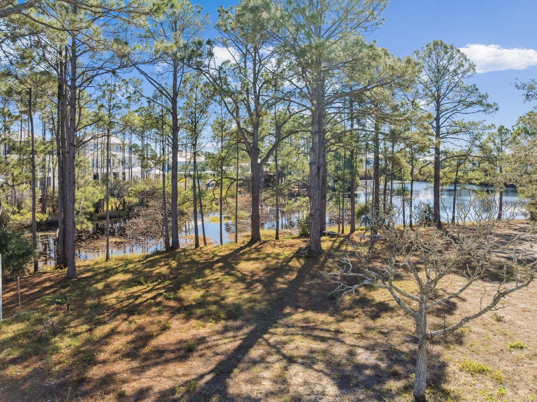 EASTERN LAKE ESTATES - Land