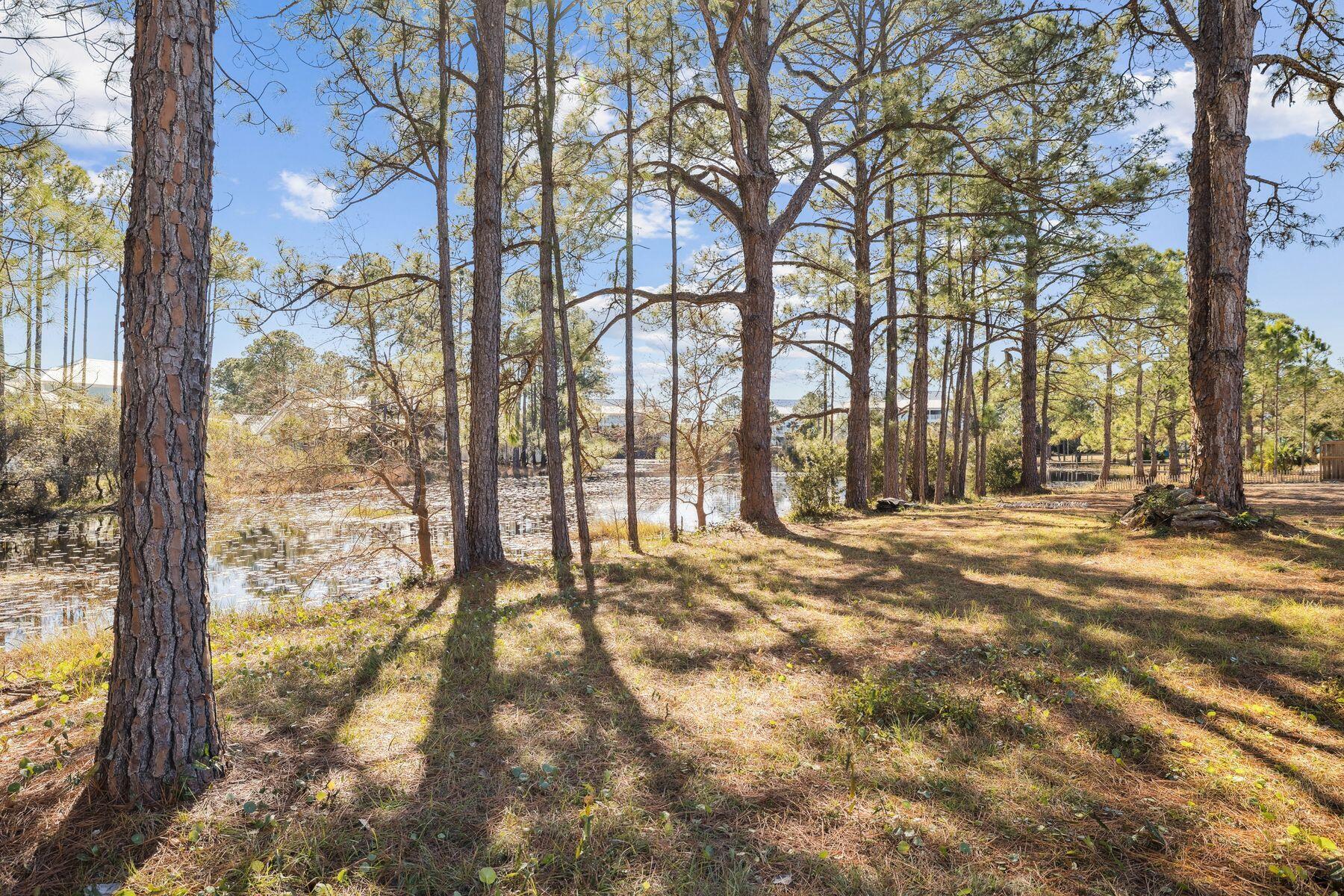 EASTERN LAKE ESTATES - Land