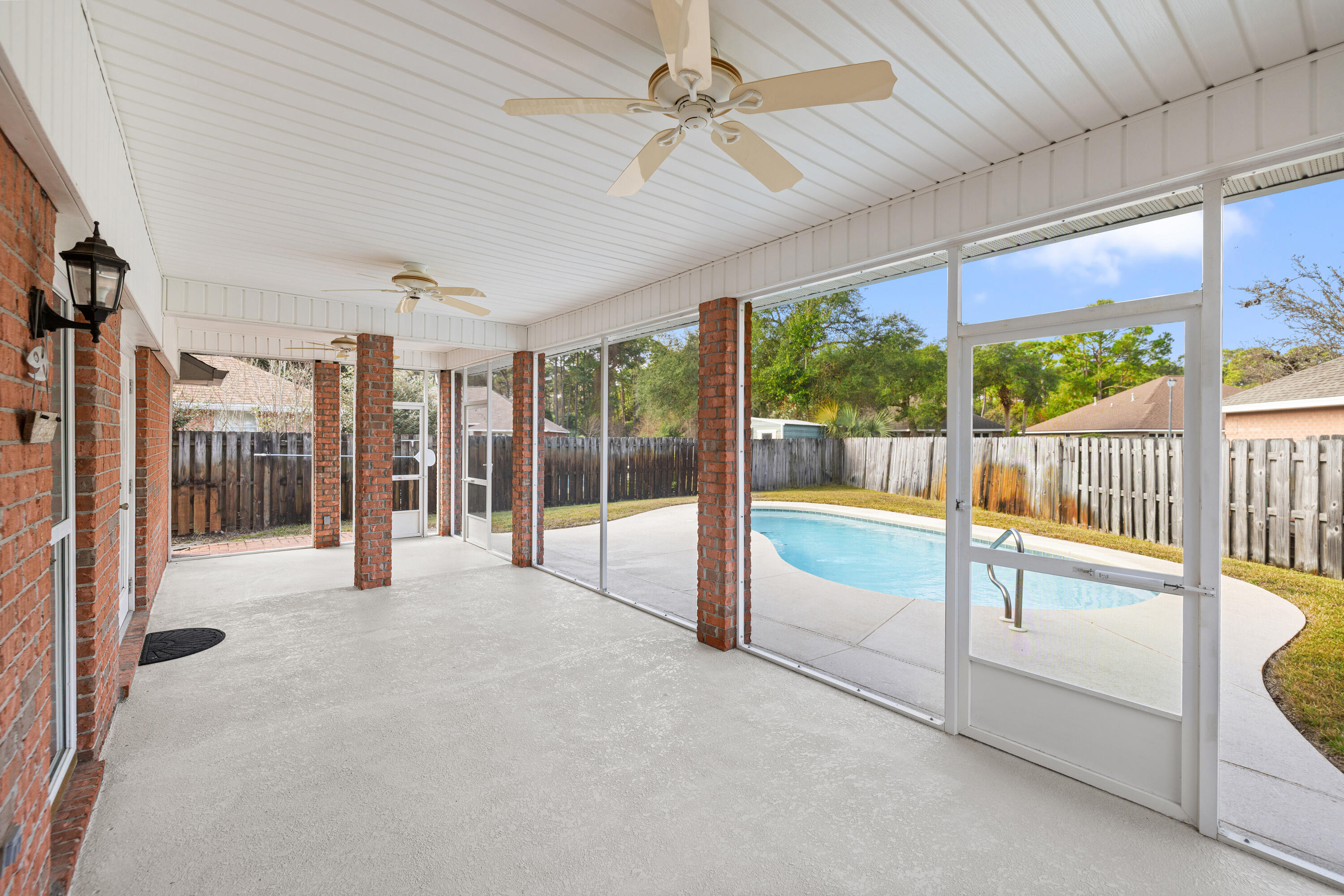 HIDDEN PINES S/D - Residential