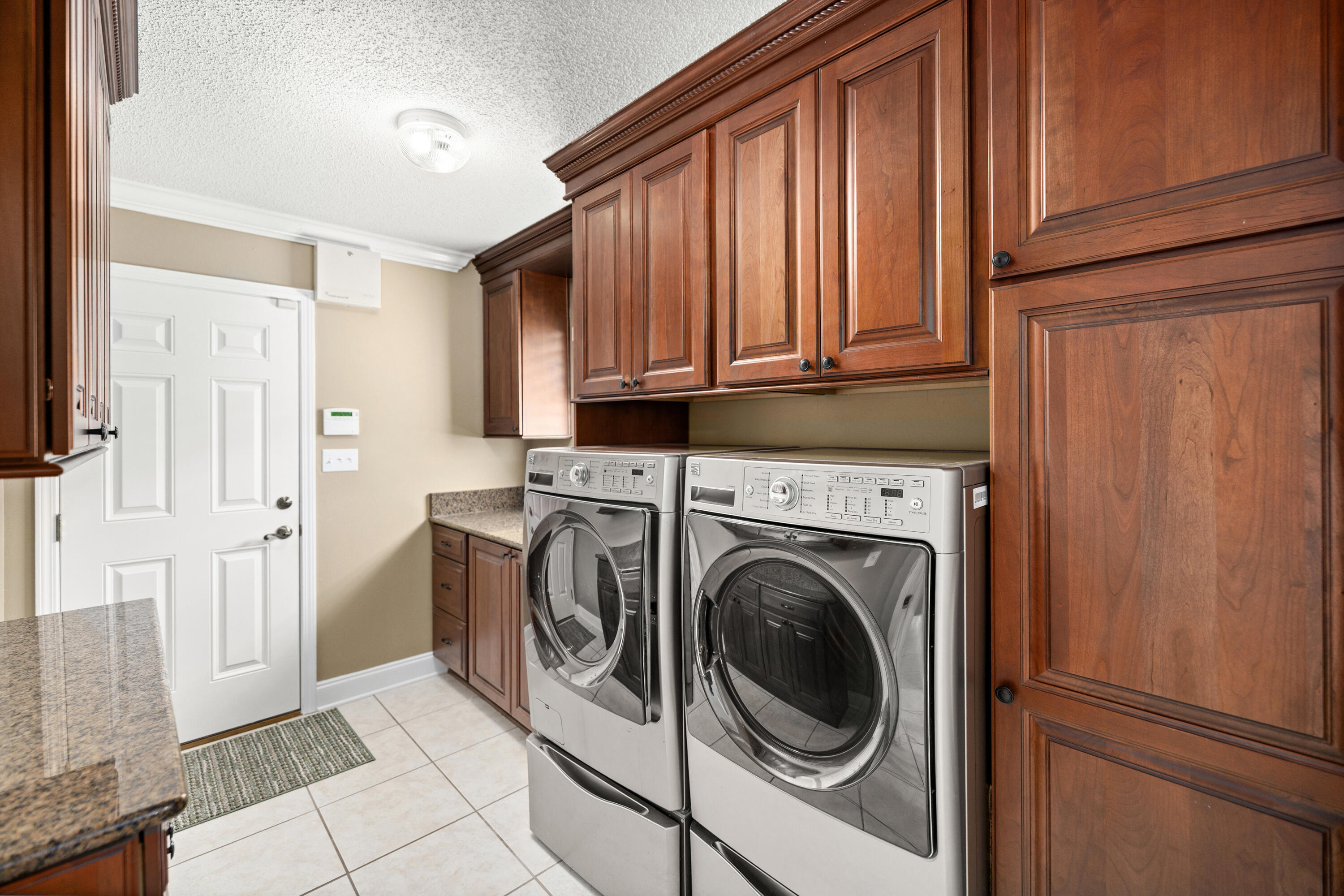 HIDDEN PINES S/D - Residential