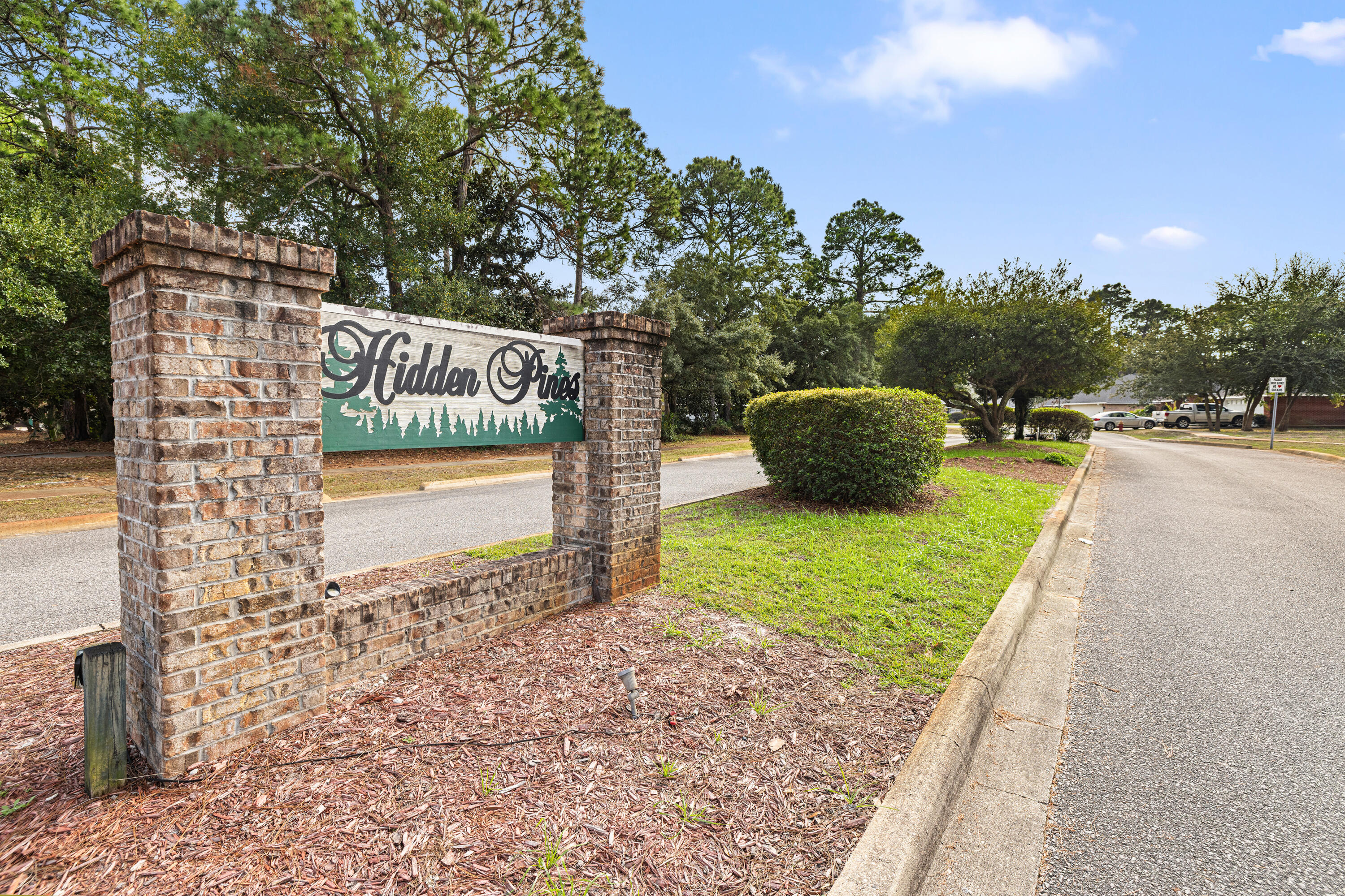 HIDDEN PINES S/D - Residential