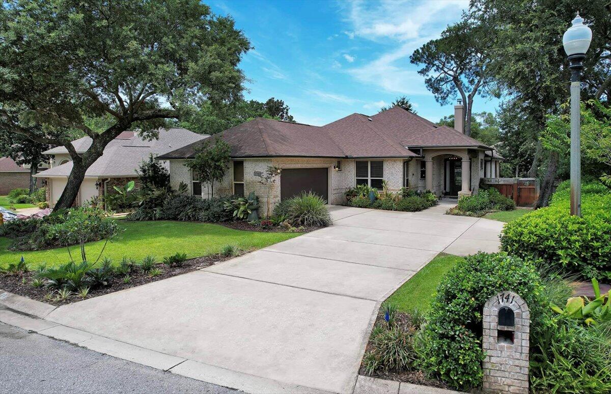 MAGNOLIA HARBOR - Residential