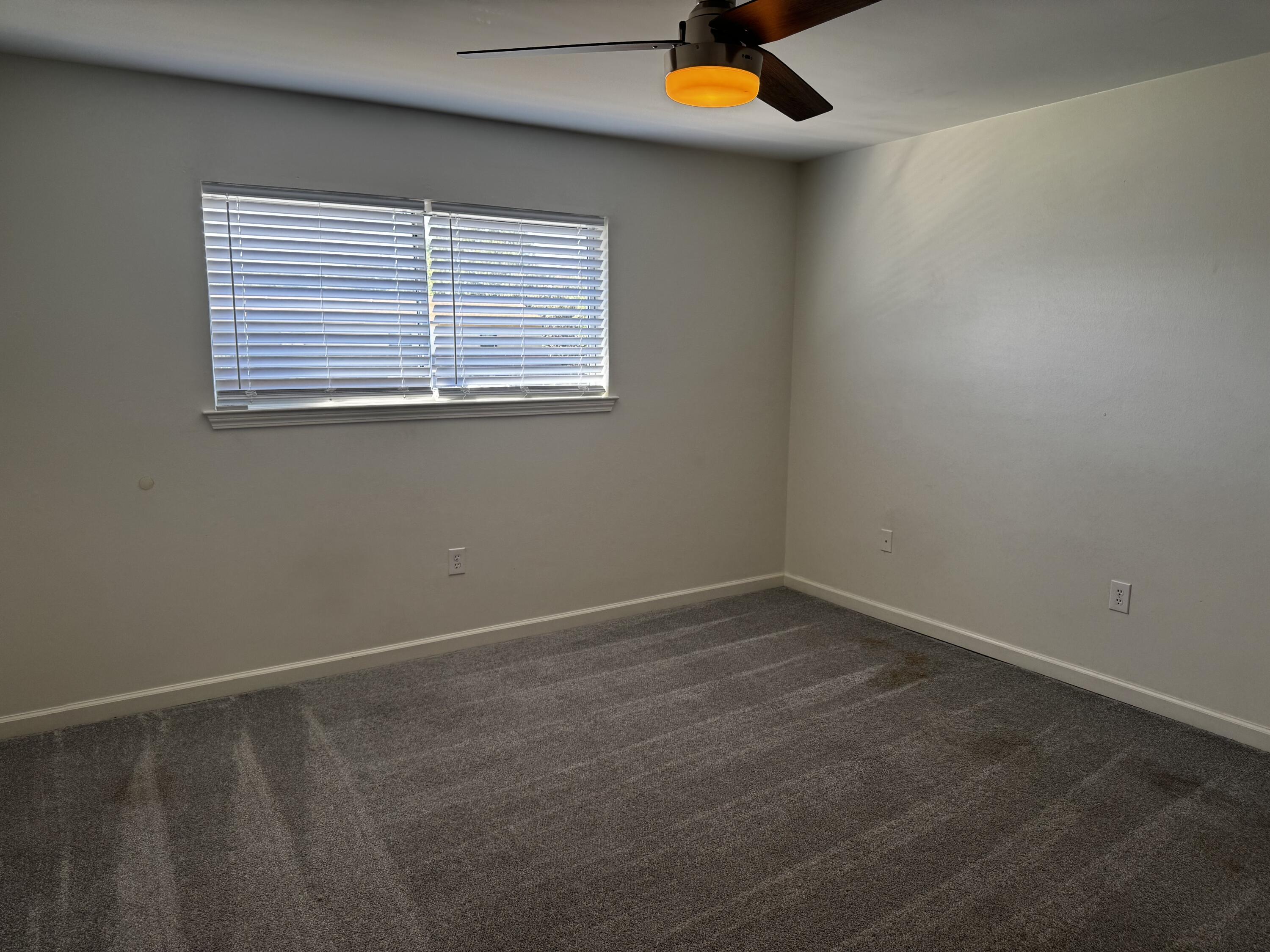 FOREST VIEW T/H - Residential Lease