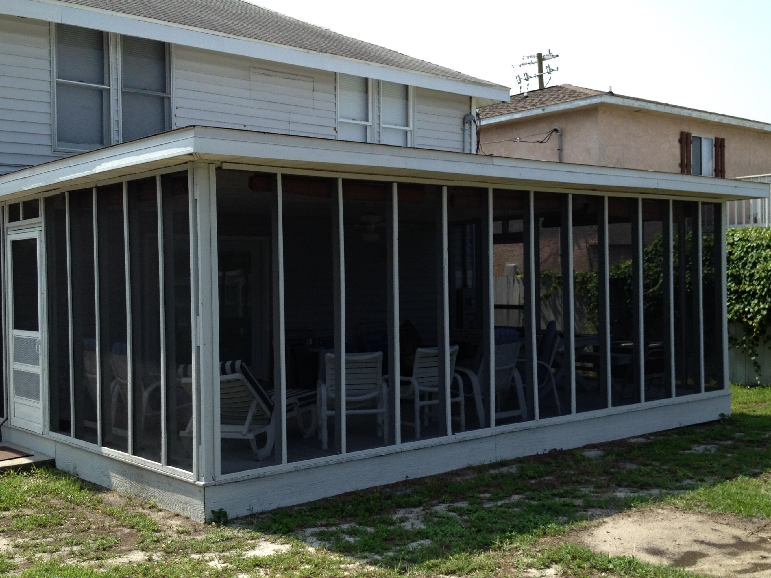 LAGUNA BEACH - Residential