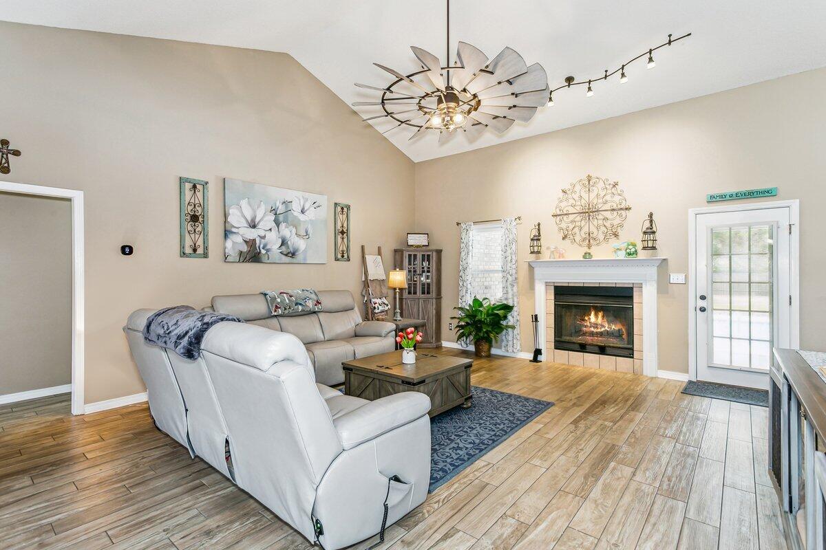BRECKENRIDGE - Residential