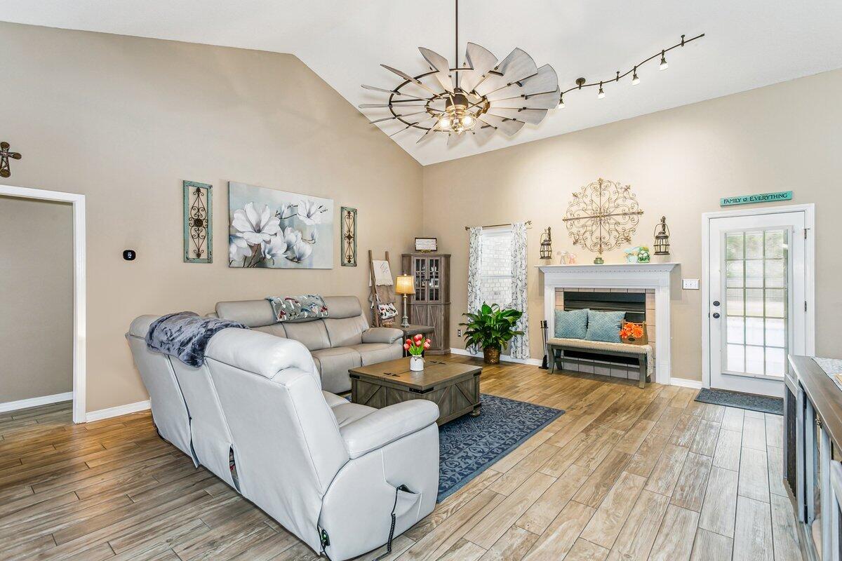 BRECKENRIDGE - Residential