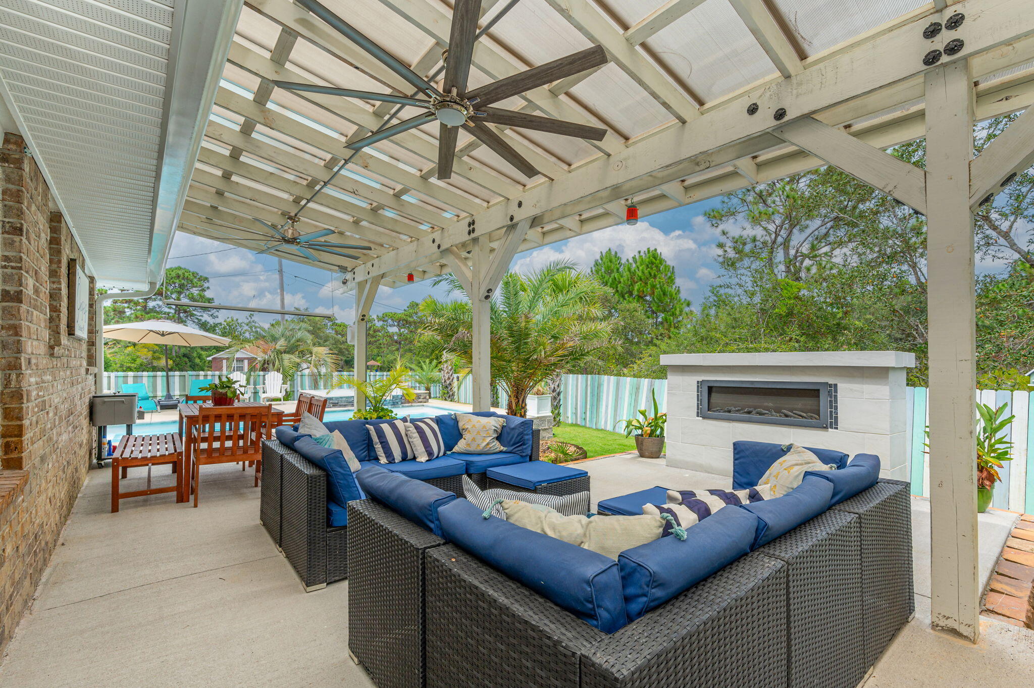 CREETWOOD VILLAGE - Residential