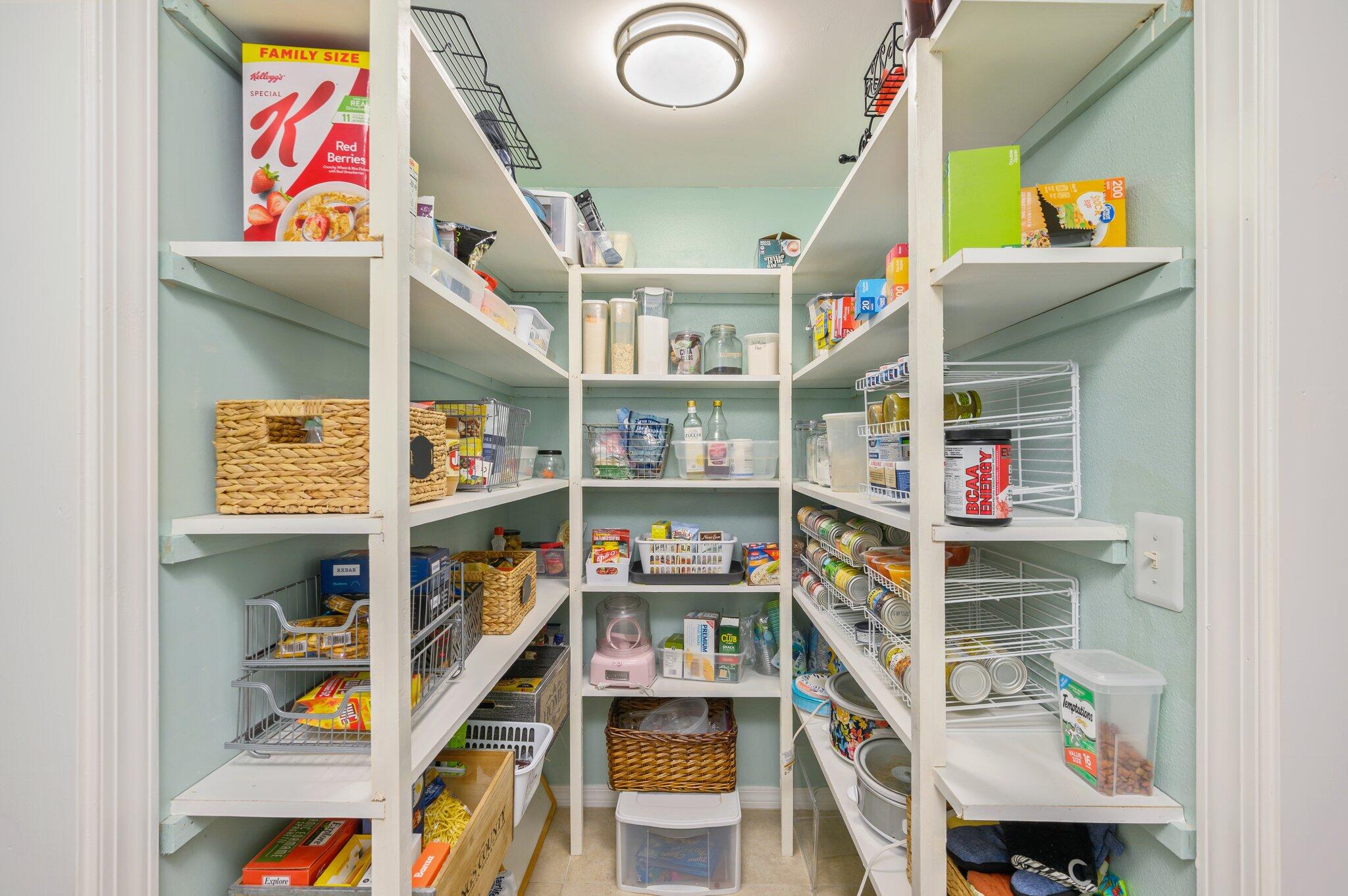 CREETWOOD VILLAGE - Residential