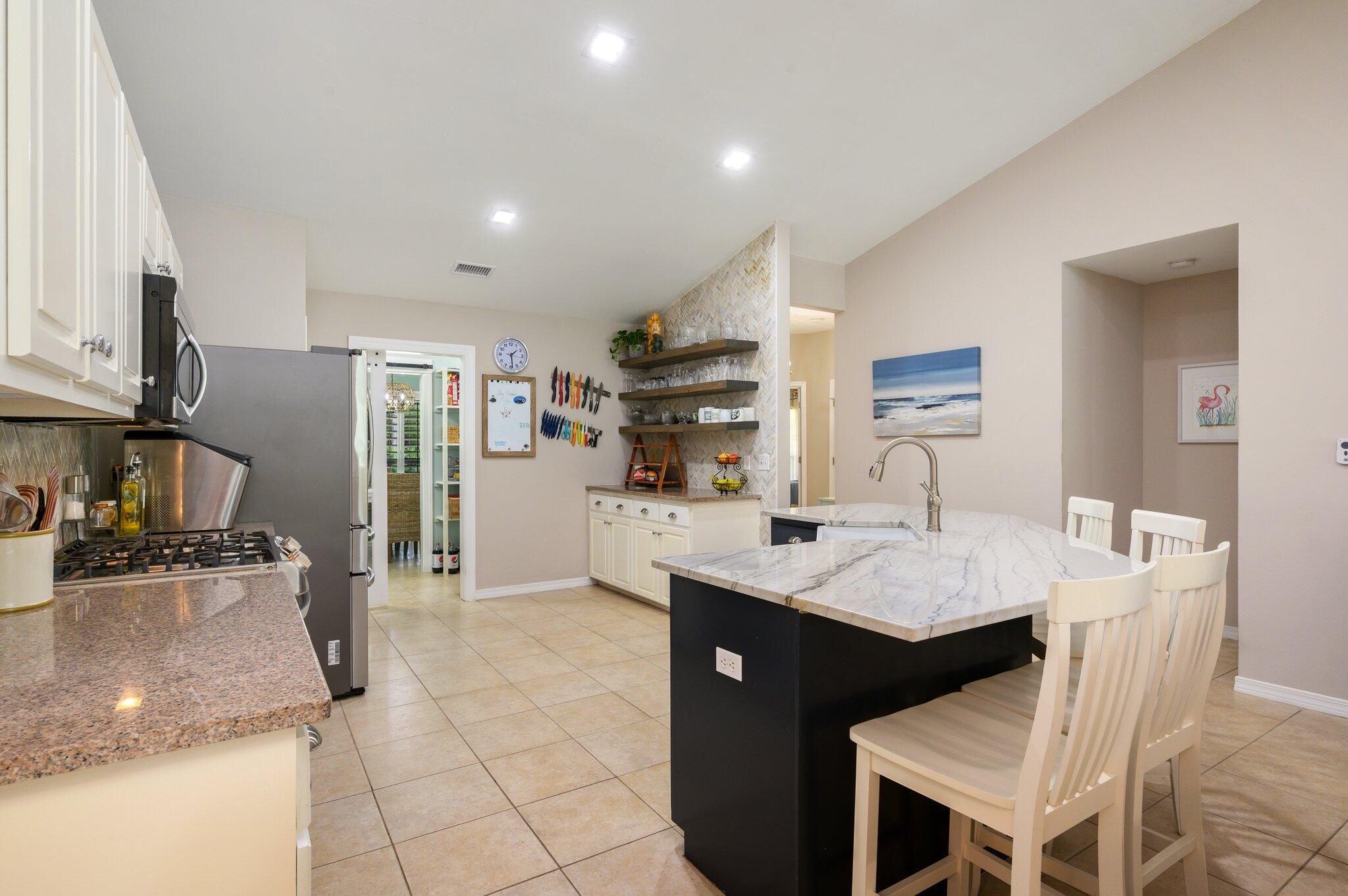 CREETWOOD VILLAGE - Residential