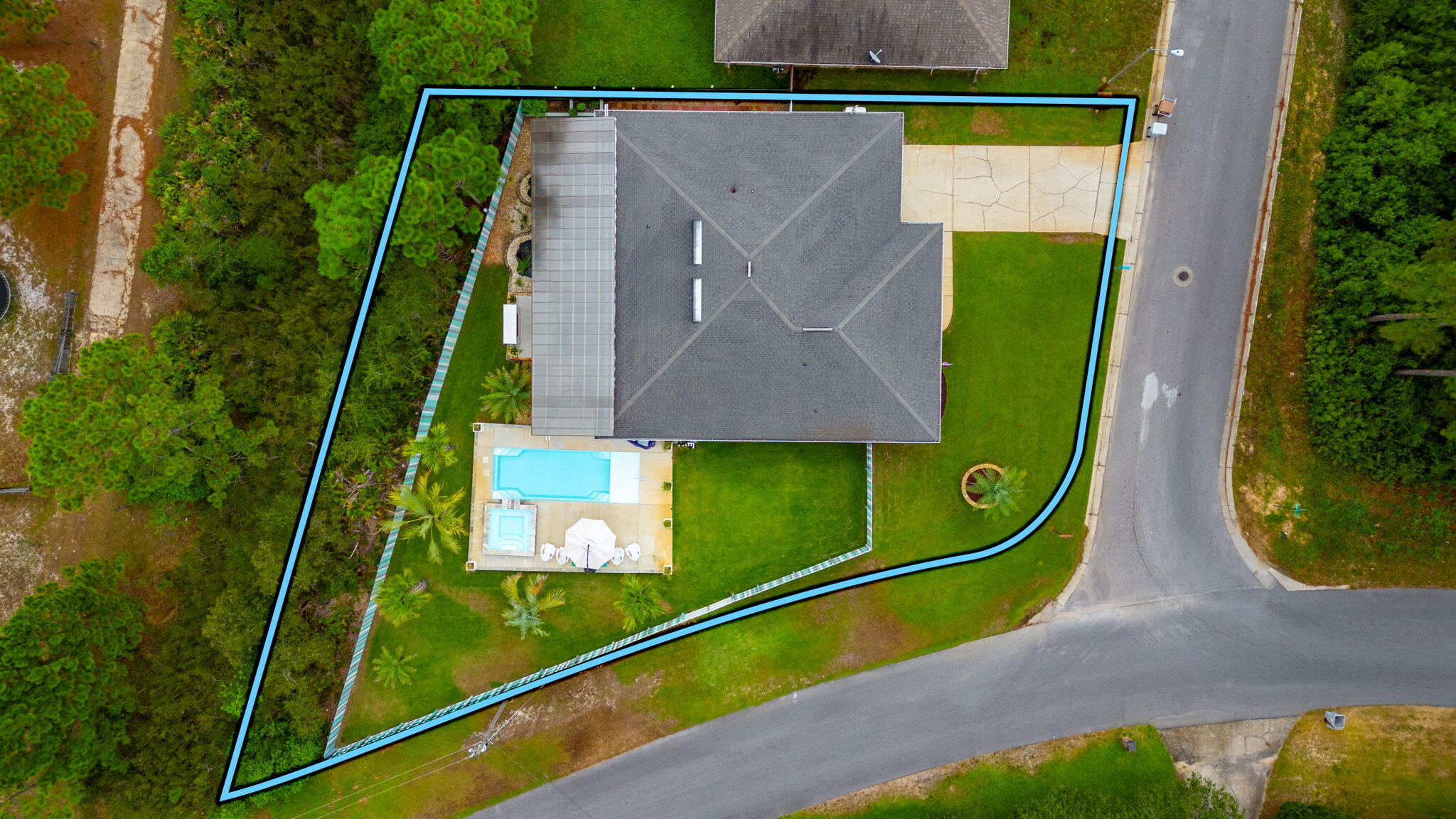 CREETWOOD VILLAGE - Residential