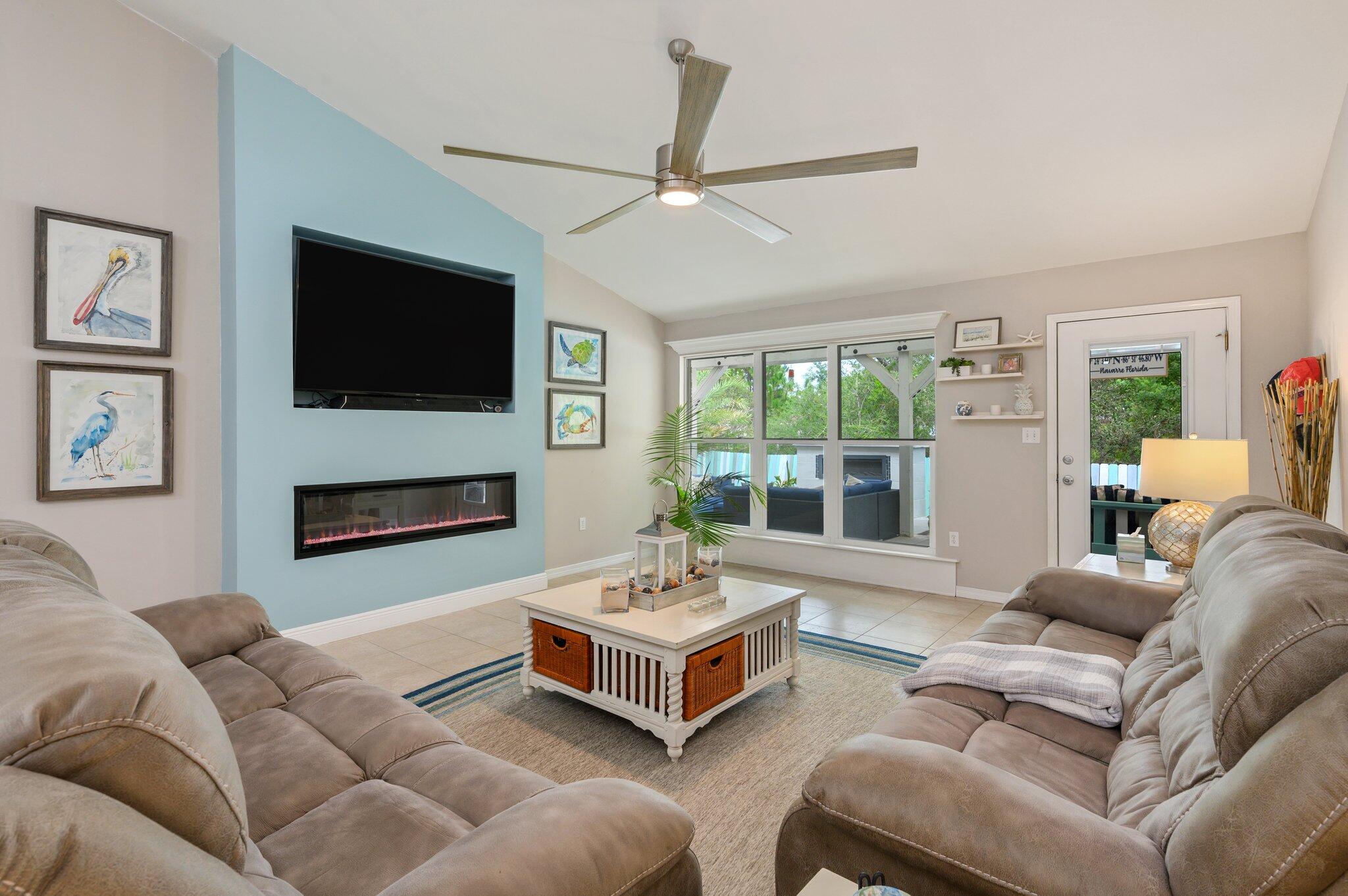 CREETWOOD VILLAGE - Residential