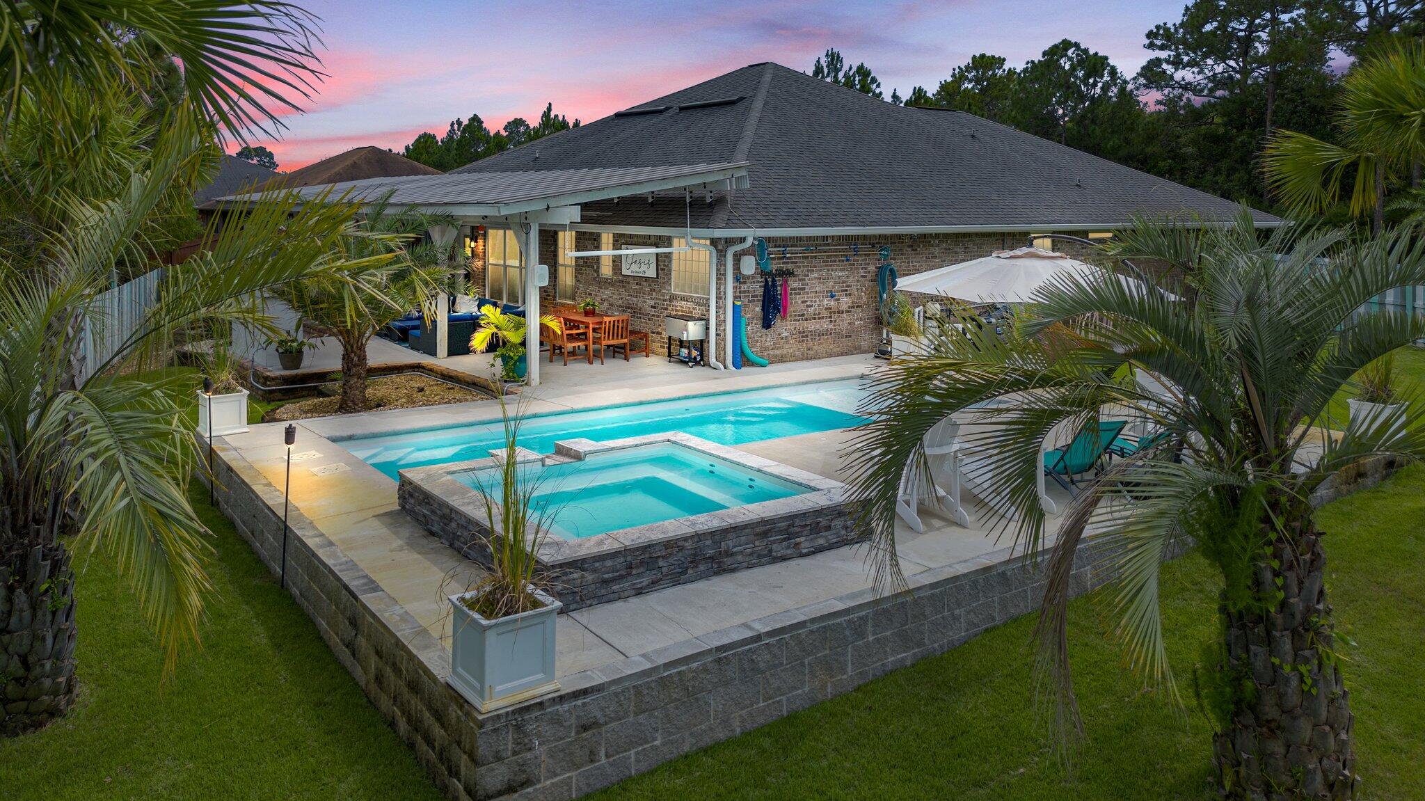 CREETWOOD VILLAGE - Residential