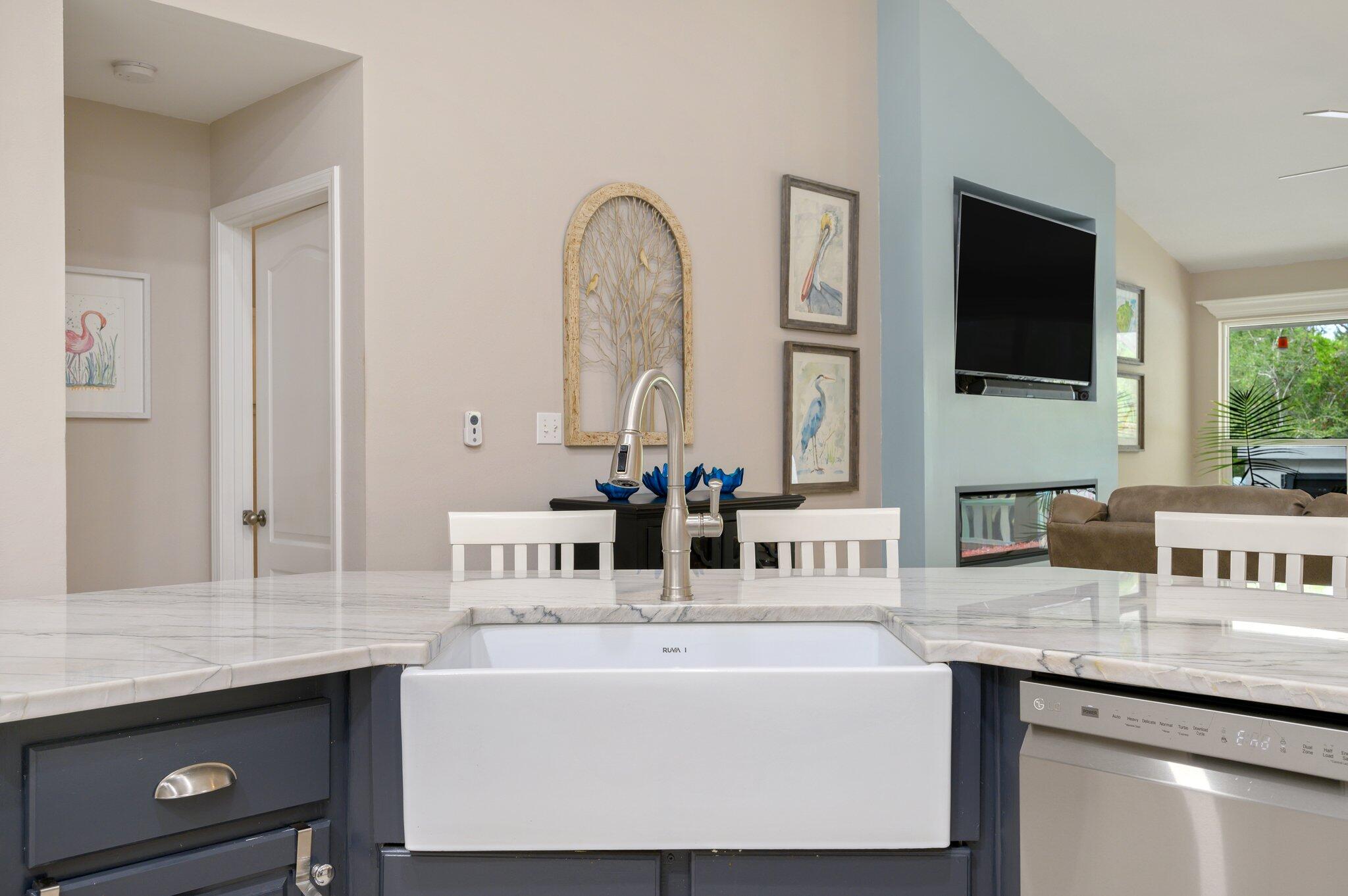 CREETWOOD VILLAGE - Residential