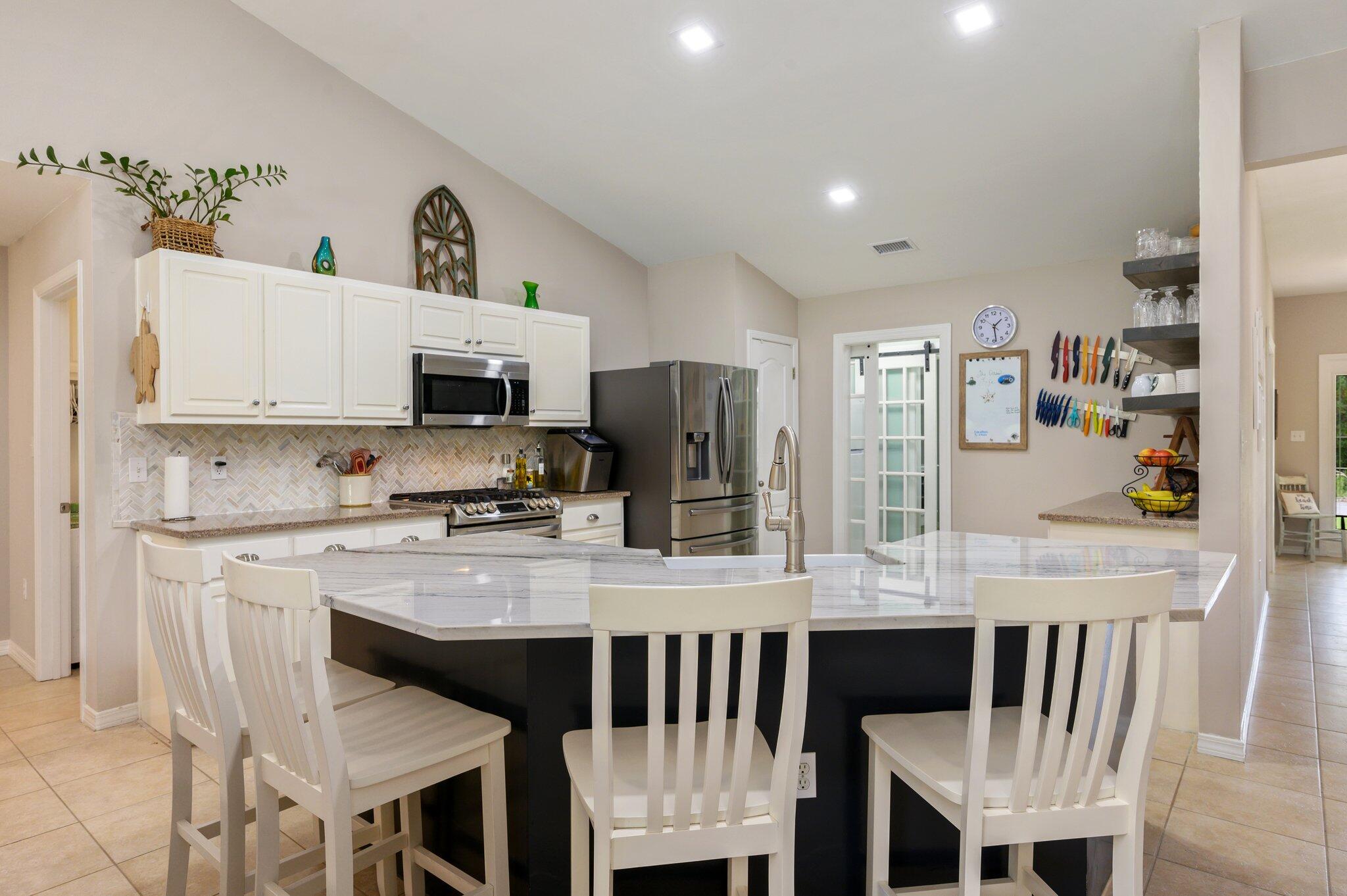 CREETWOOD VILLAGE - Residential