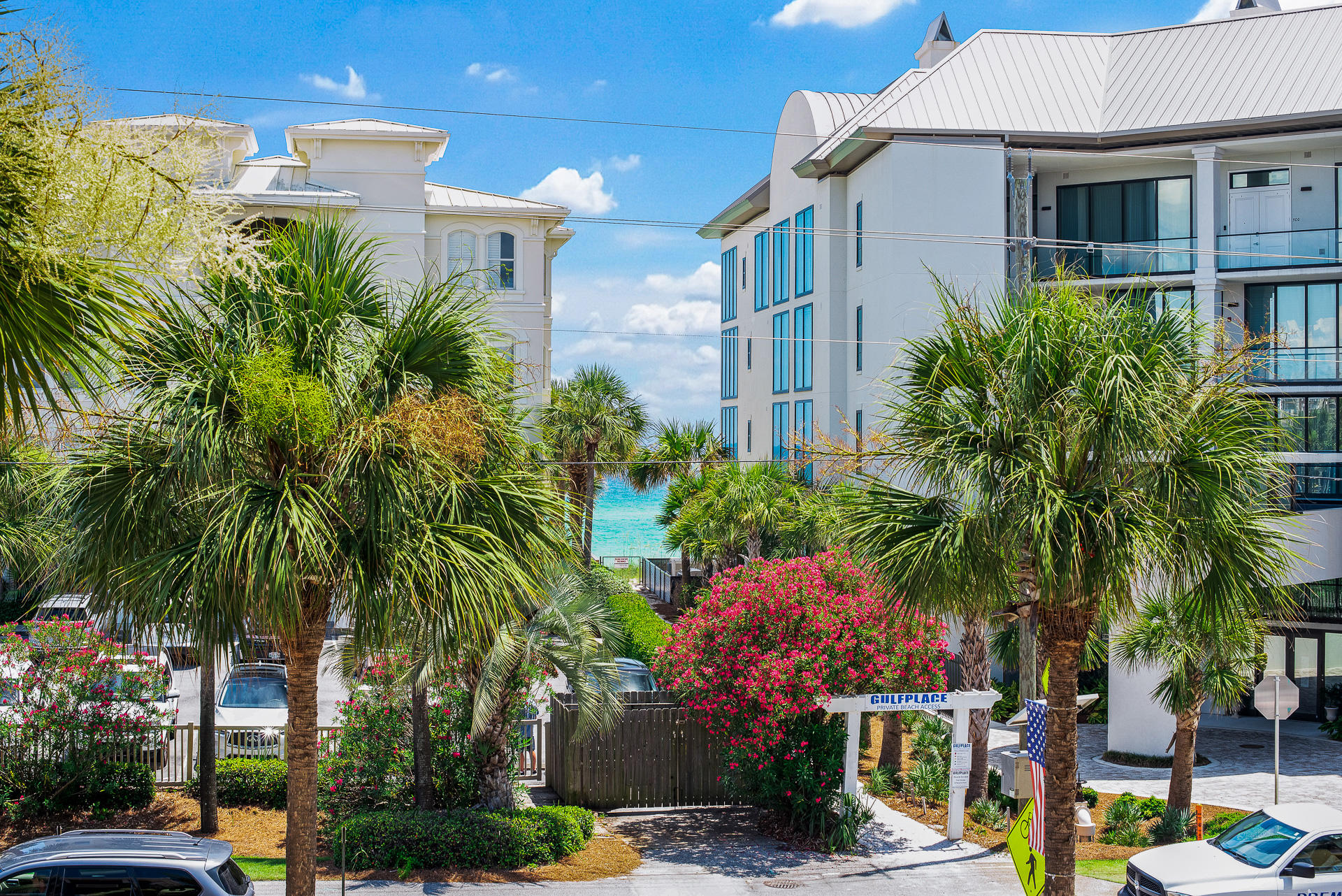 INN AT GULF PLACE - Residential