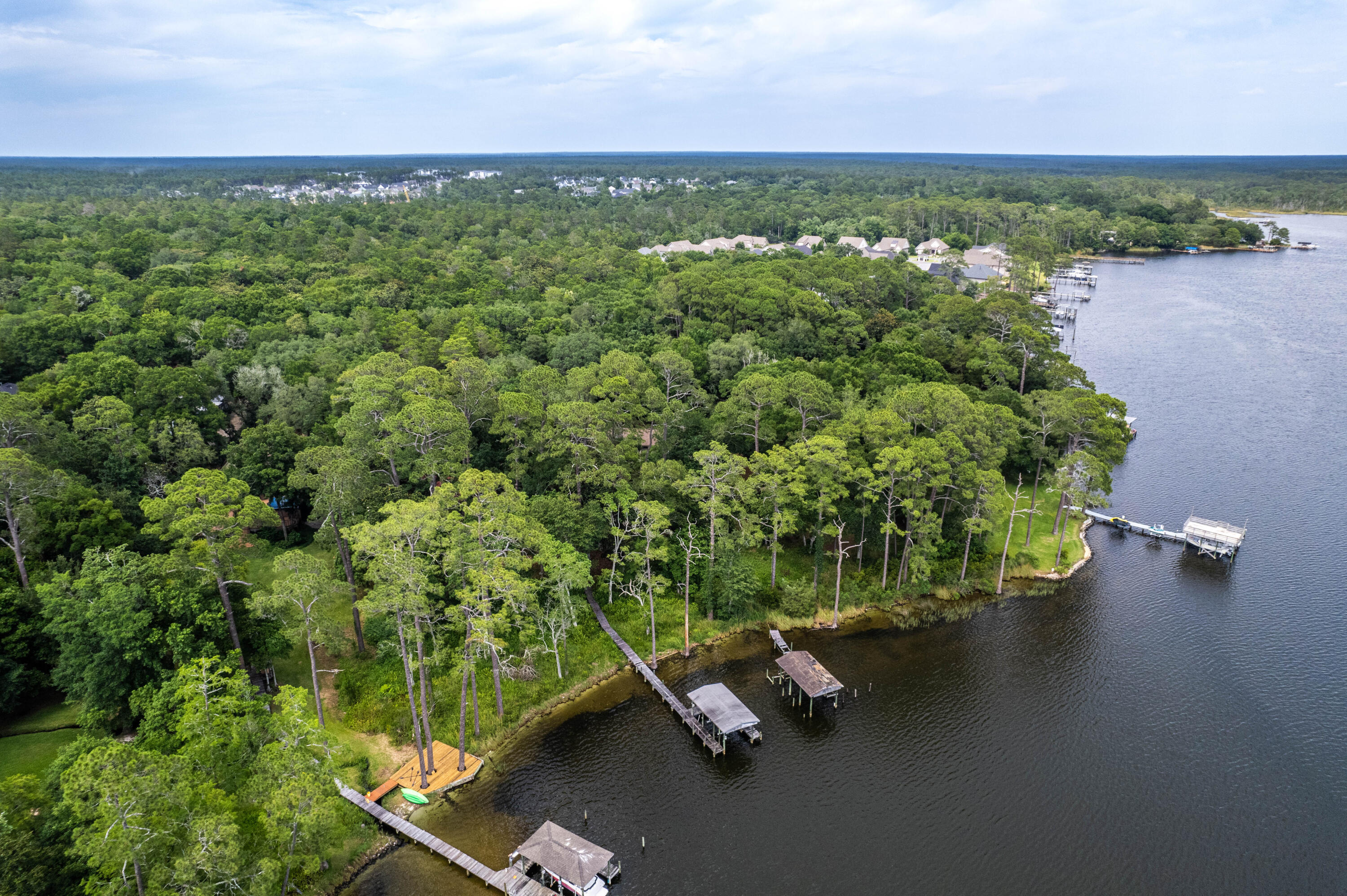 ROCKY BAYOU EST #1 - Residential