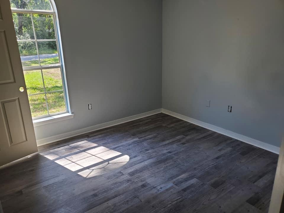 OAKDALE MINI FARMS - Residential