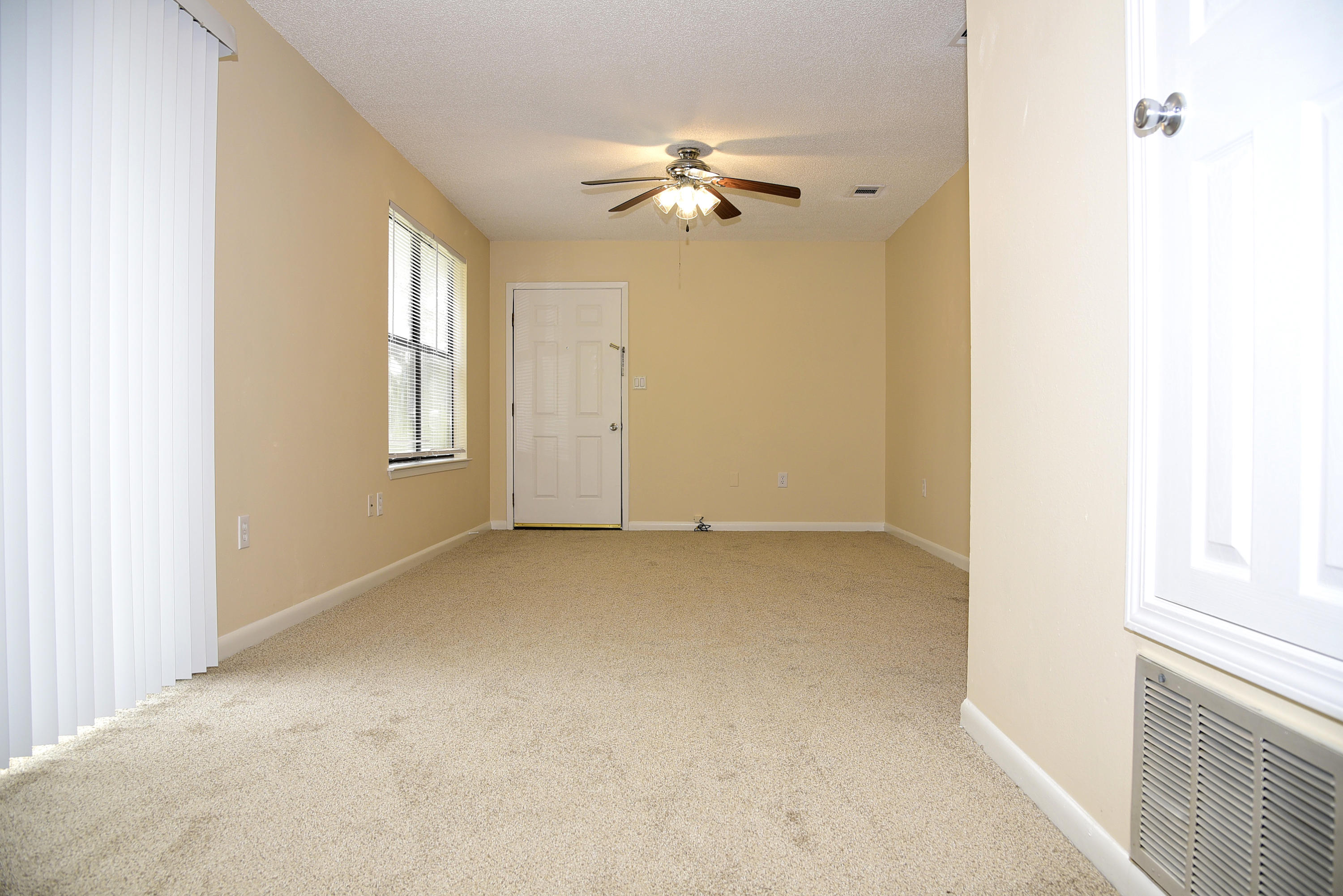 HELMS & ALLEN - Residential Lease