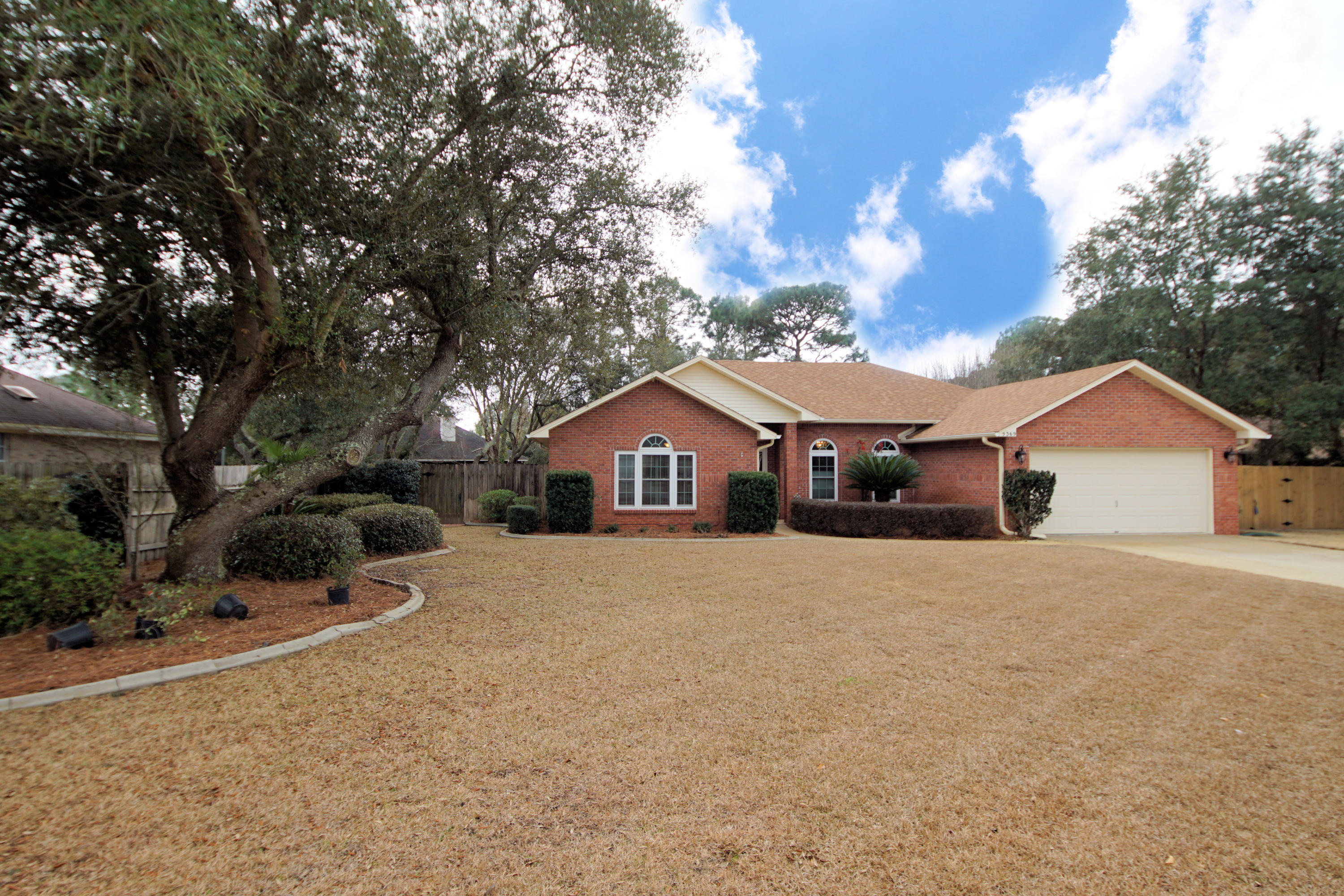 BISCAYNE POINTE - Residential