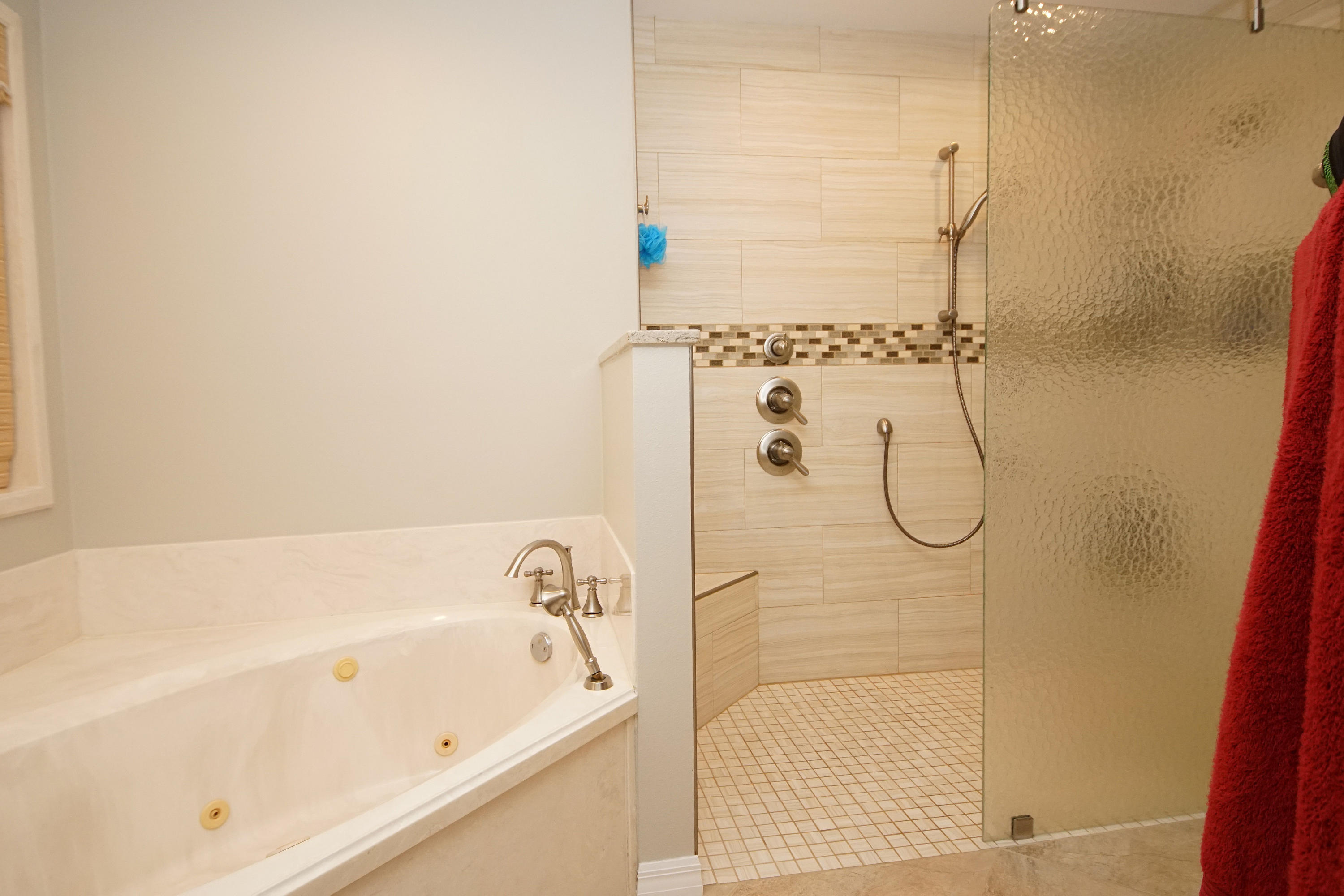 BISCAYNE POINTE - Residential