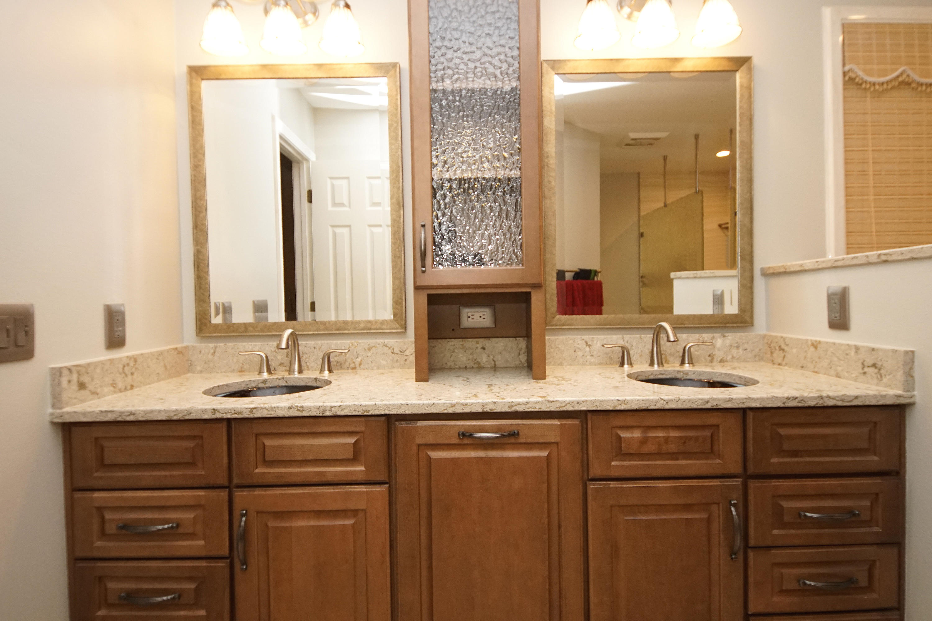 BISCAYNE POINTE - Residential