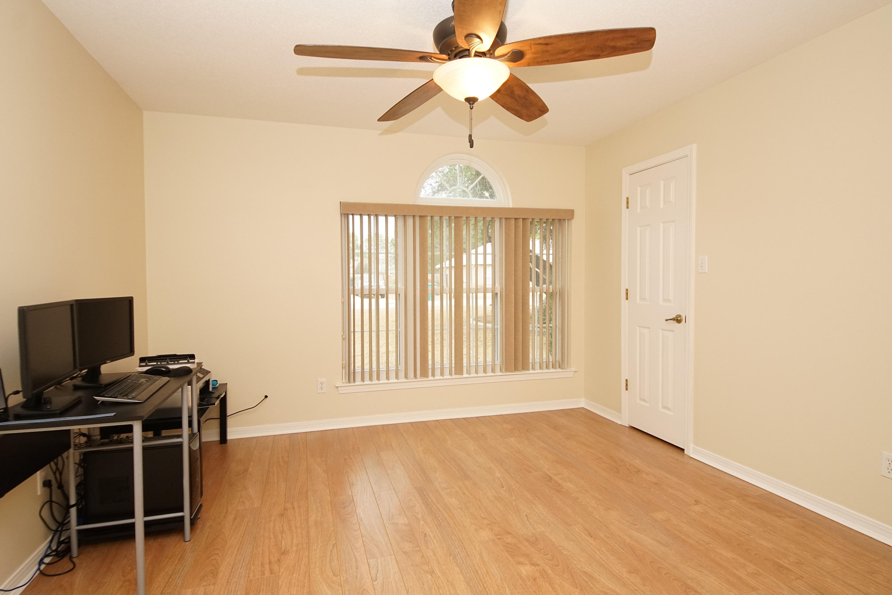 BISCAYNE POINTE - Residential