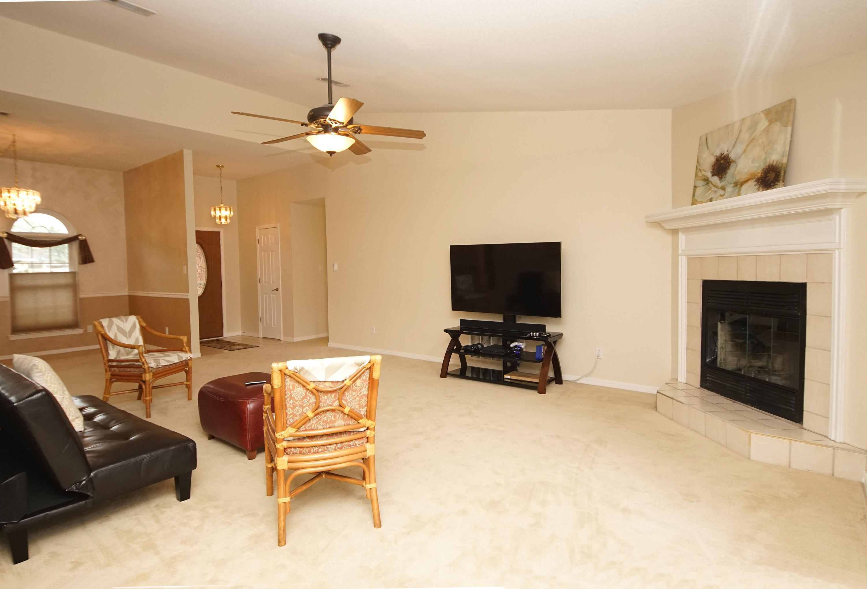 BISCAYNE POINTE - Residential