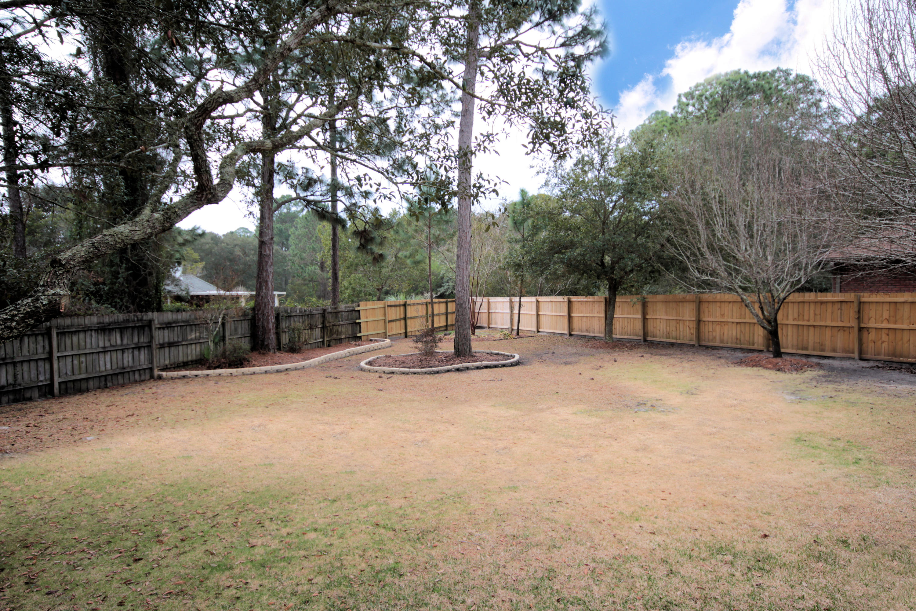 BISCAYNE POINTE - Residential