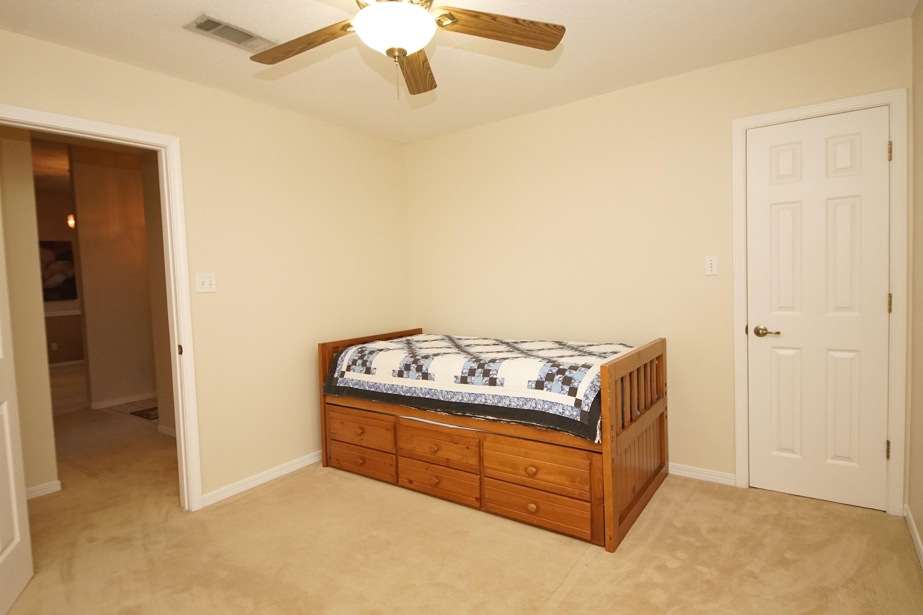 BISCAYNE POINTE - Residential