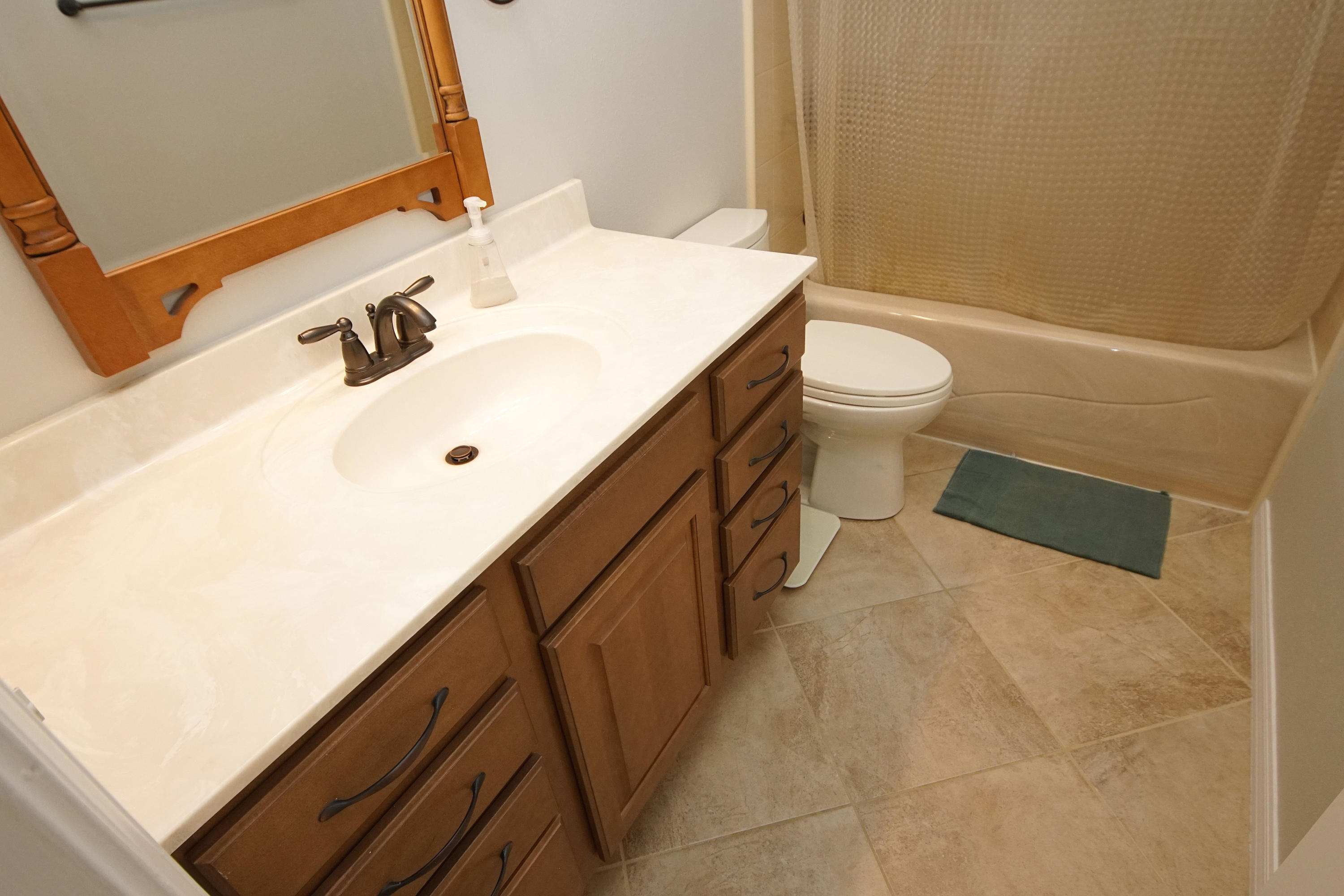 BISCAYNE POINTE - Residential