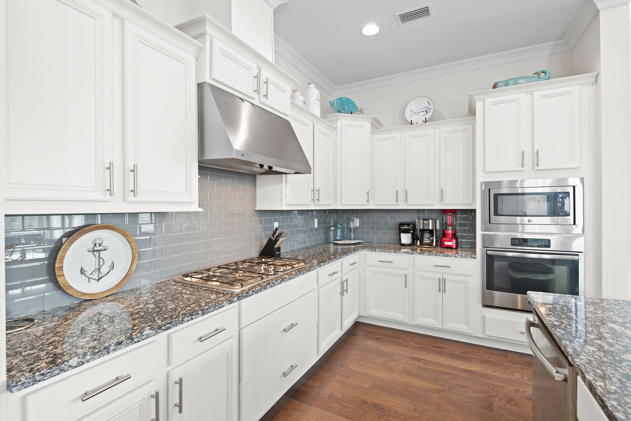 HIGHLAND PARKS - Residential
