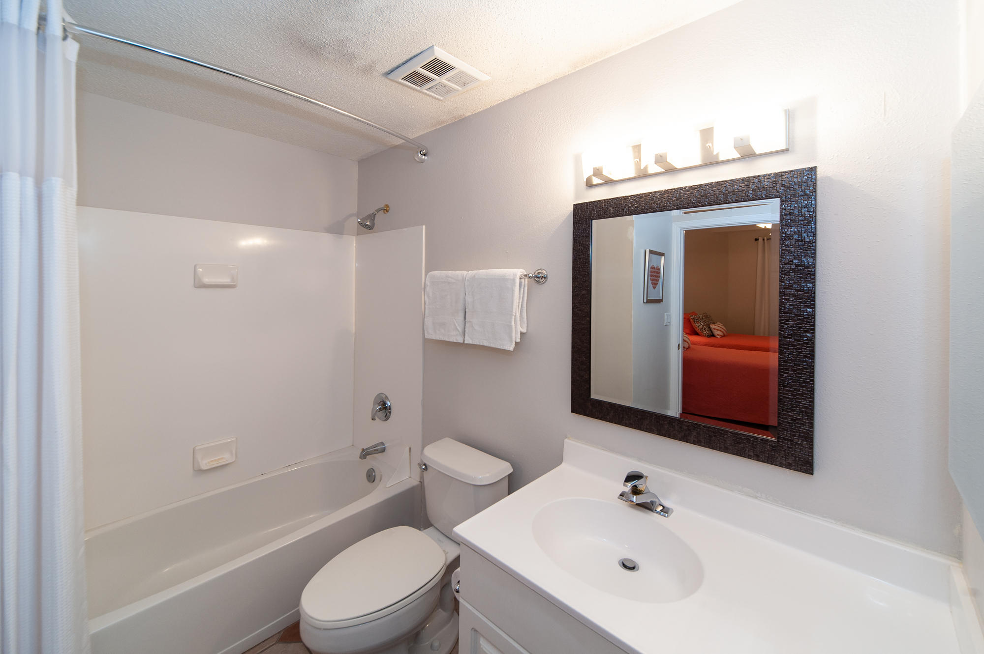 INN AT BLUE MOUNTAIN BEACH - Residential