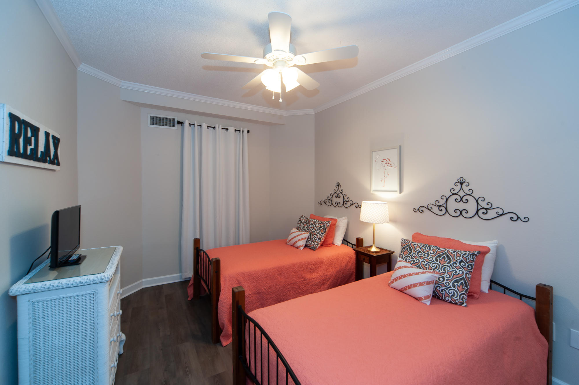 INN AT BLUE MOUNTAIN BEACH - Residential