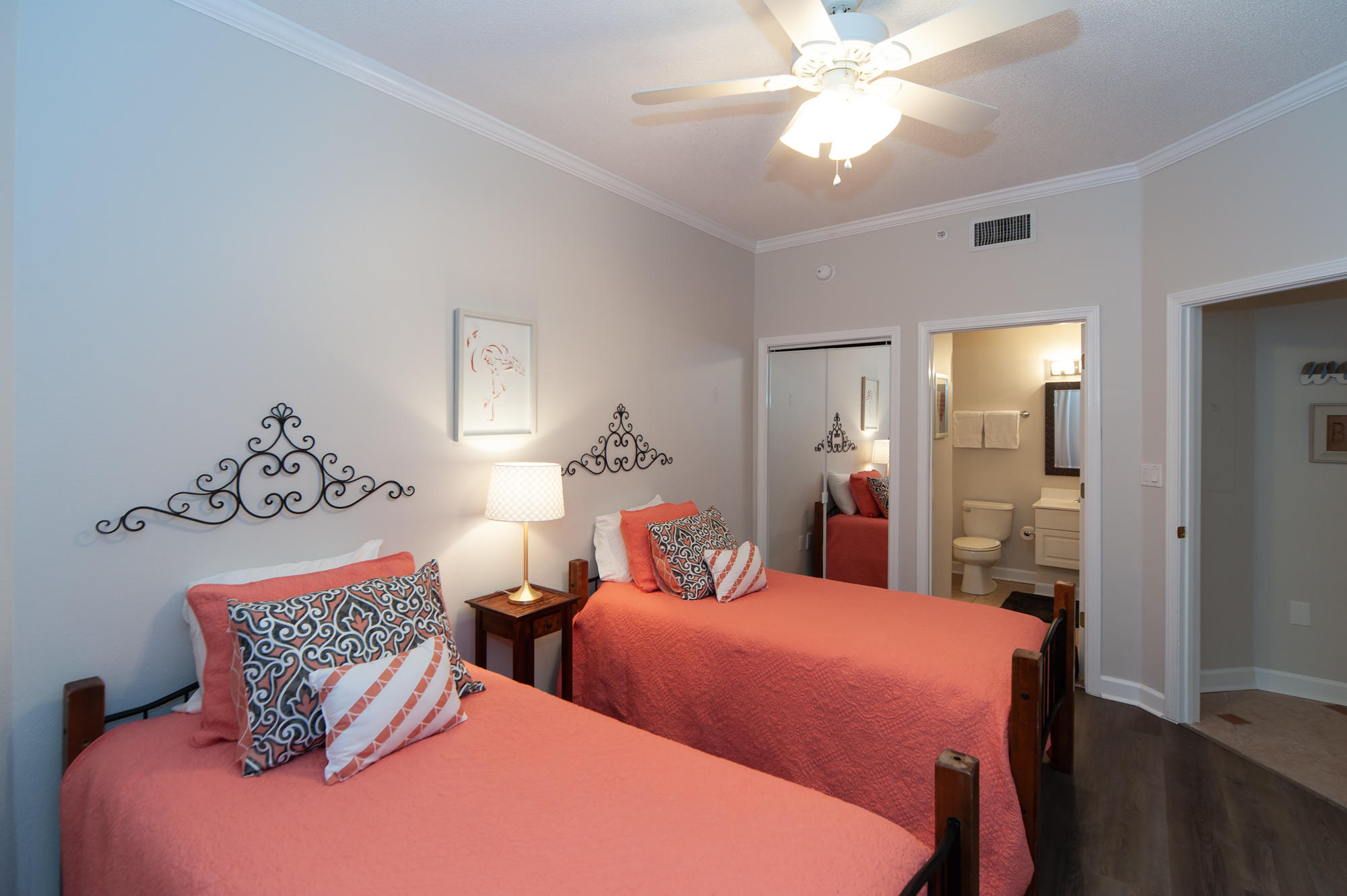 INN AT BLUE MOUNTAIN BEACH - Residential