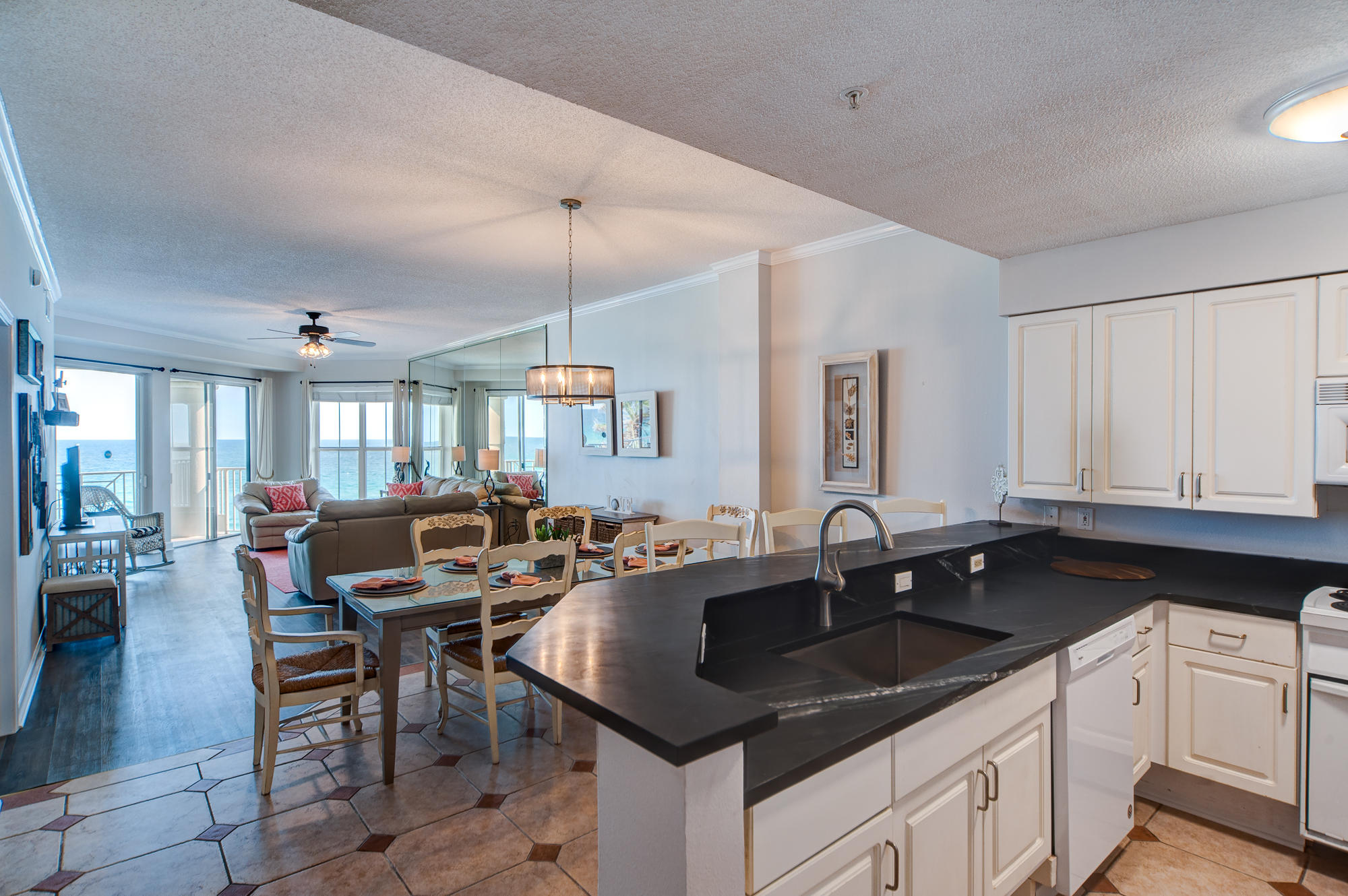 INN AT BLUE MOUNTAIN BEACH - Residential