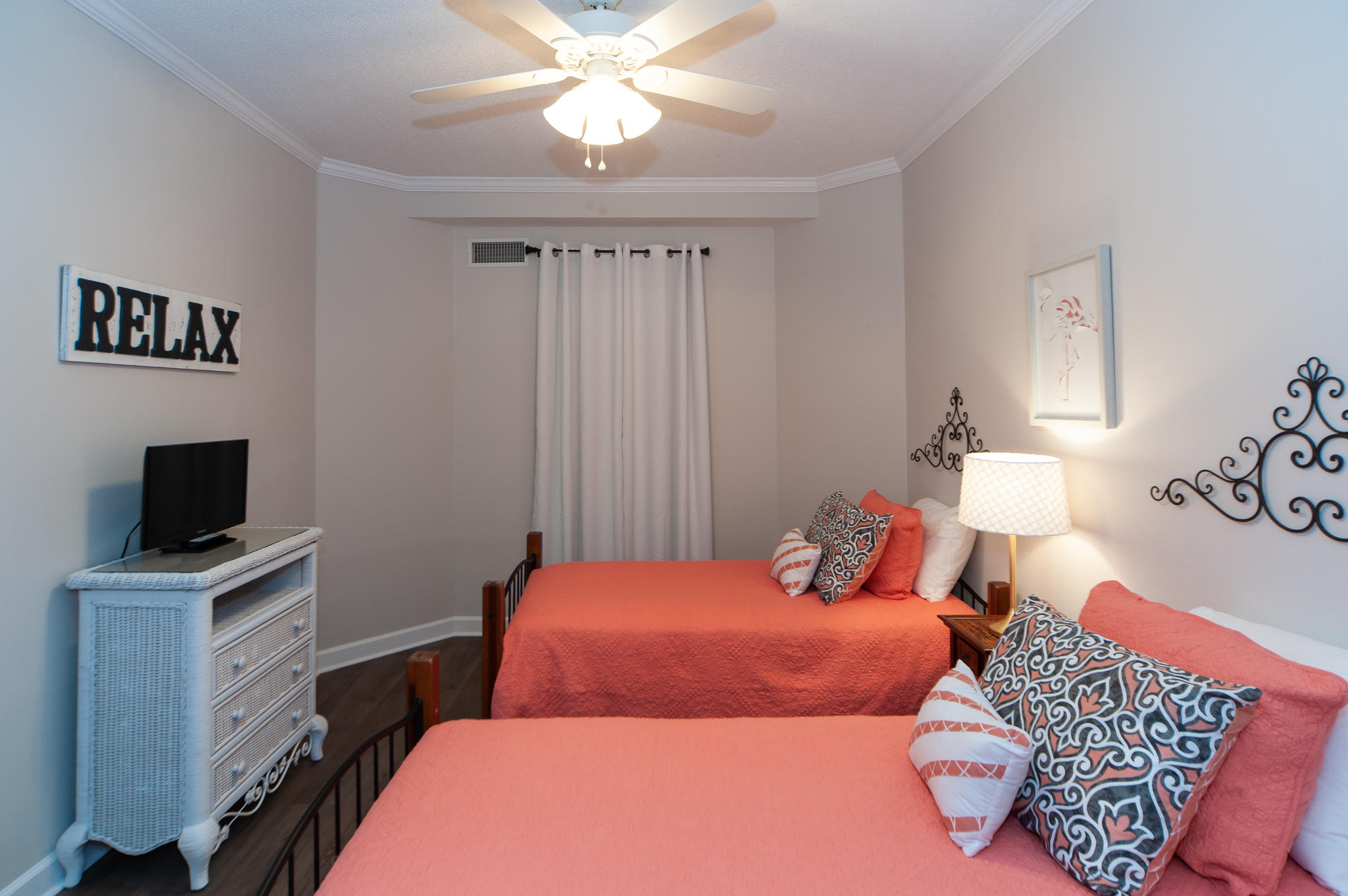 INN AT BLUE MOUNTAIN BEACH - Residential