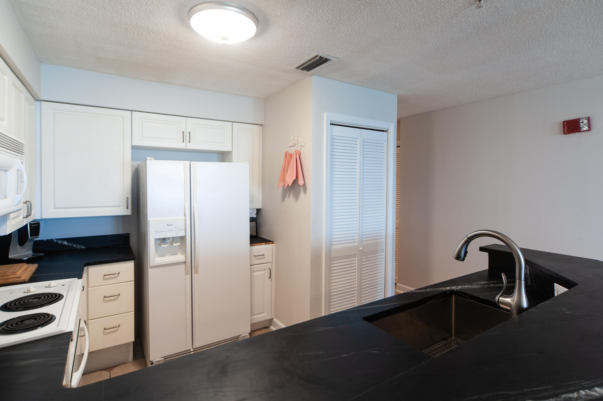 INN AT BLUE MOUNTAIN BEACH - Residential