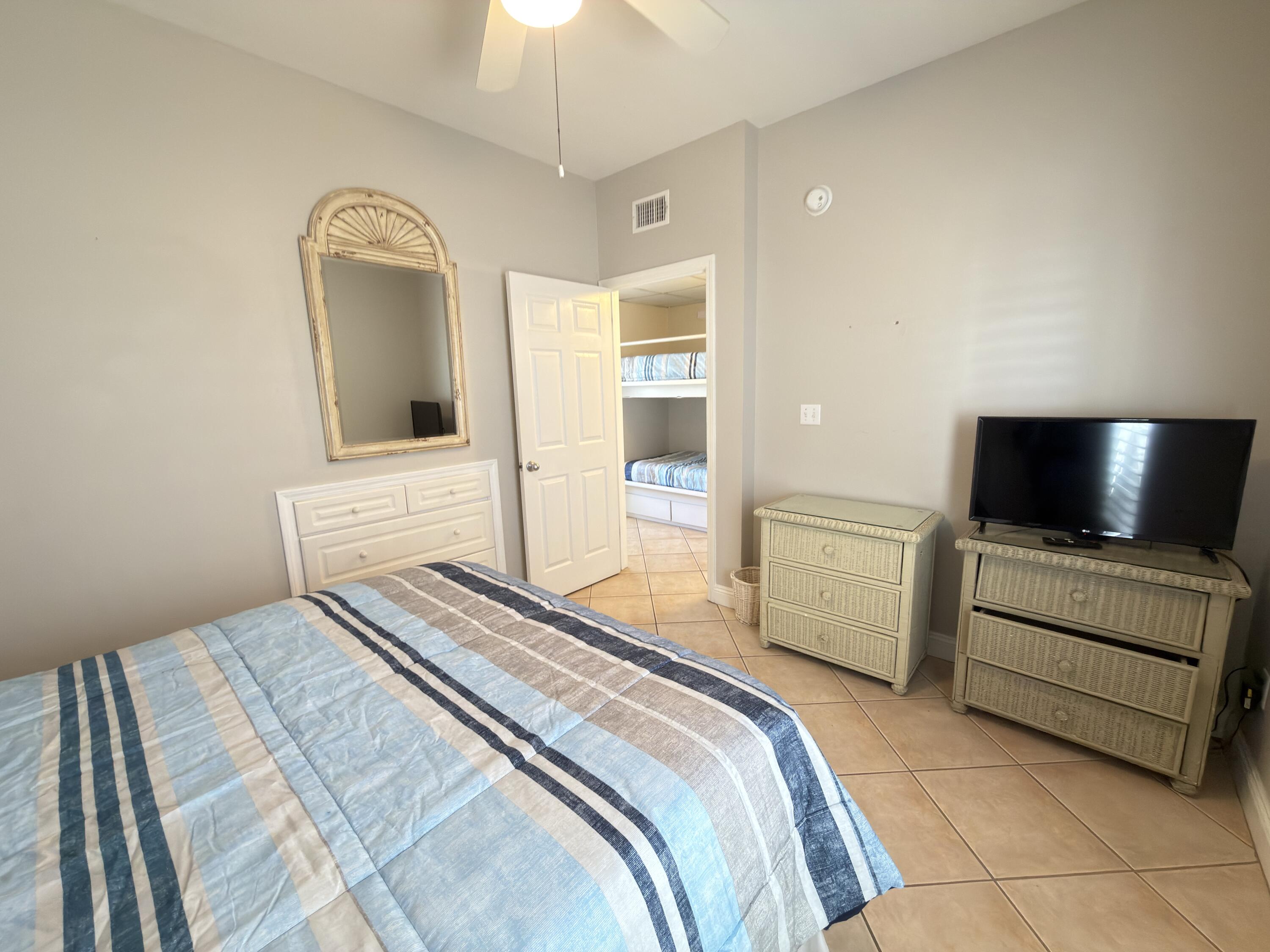 NANTUCKET COTTAGES - Residential