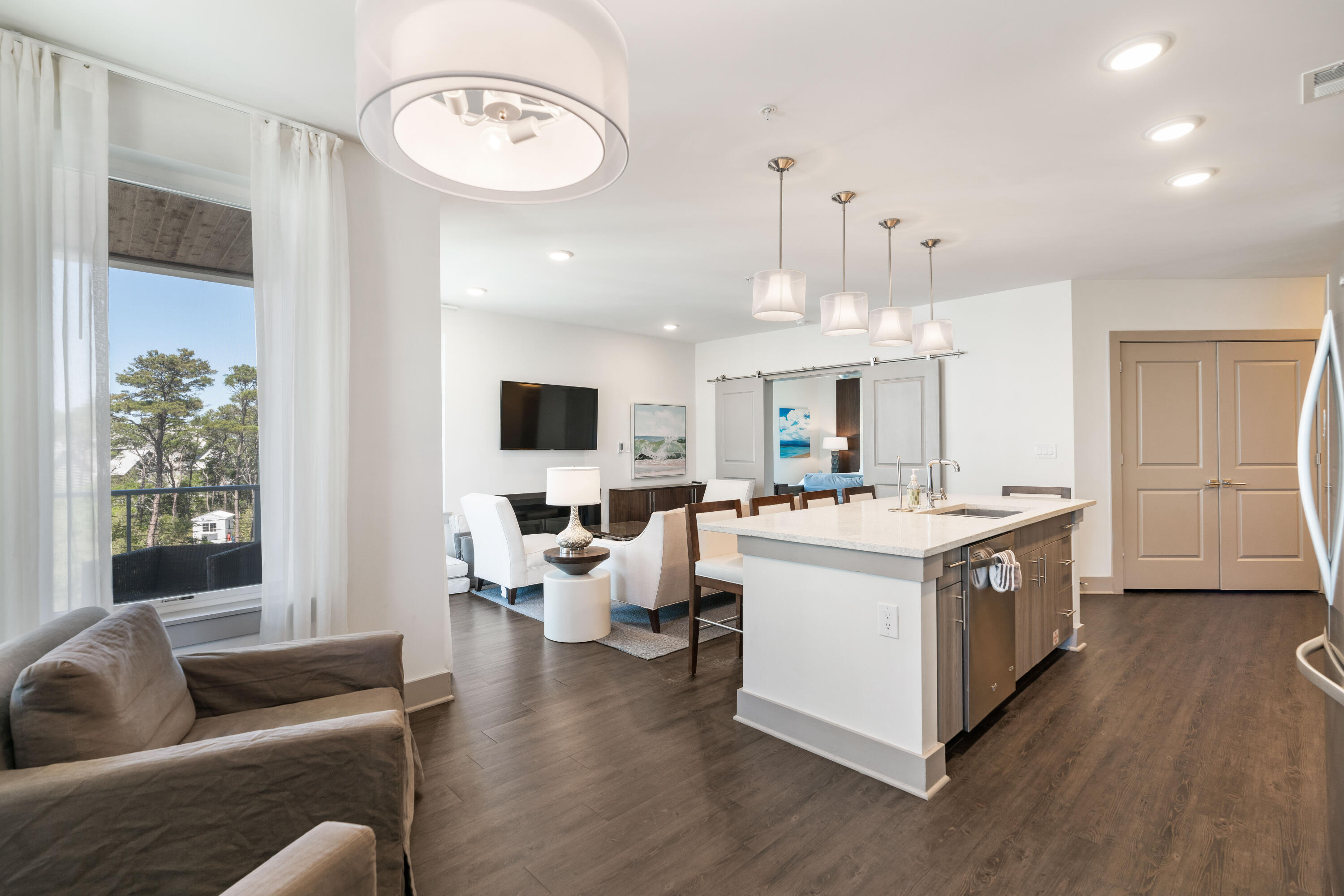 THE POINTE - Residential