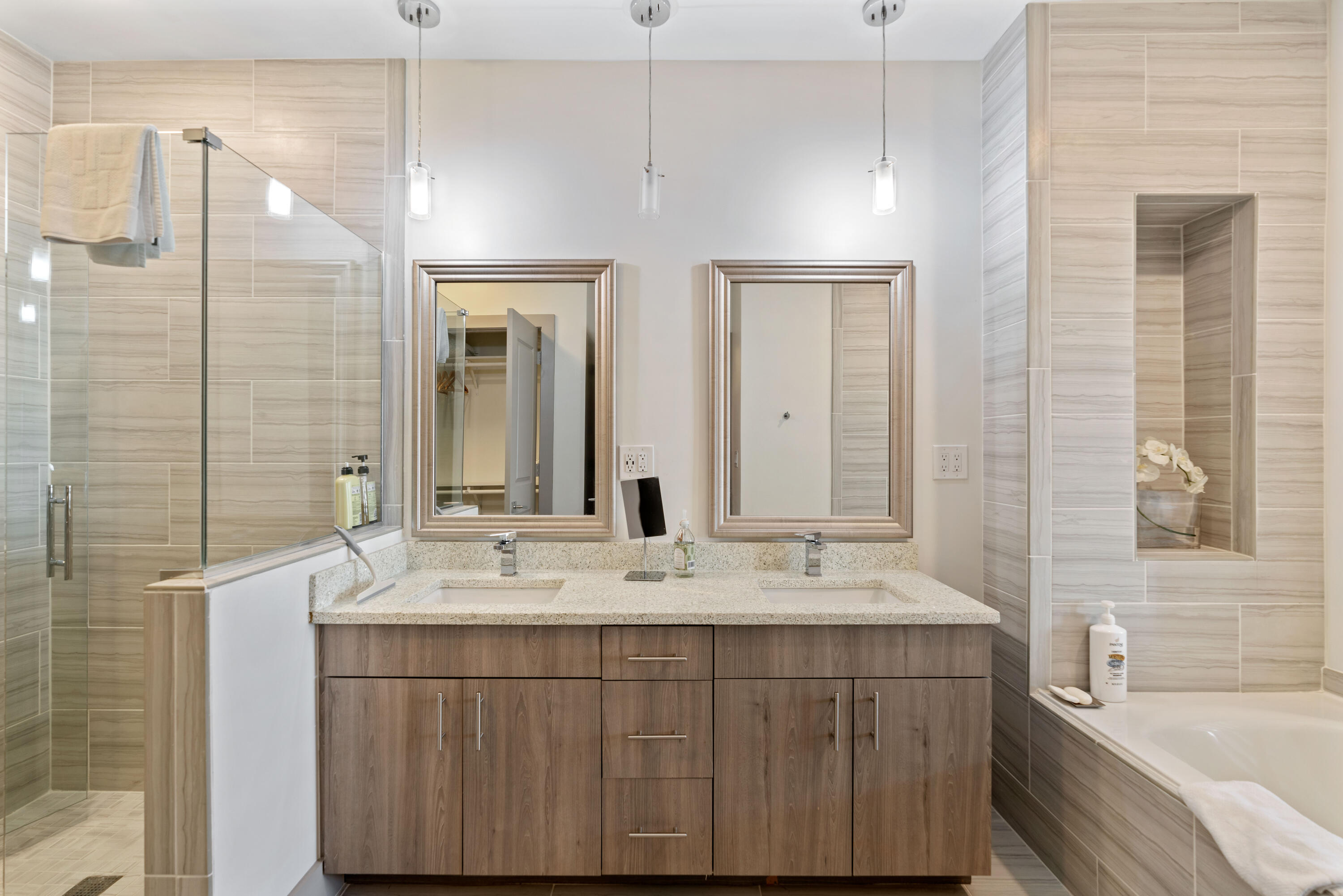 THE POINTE - Residential