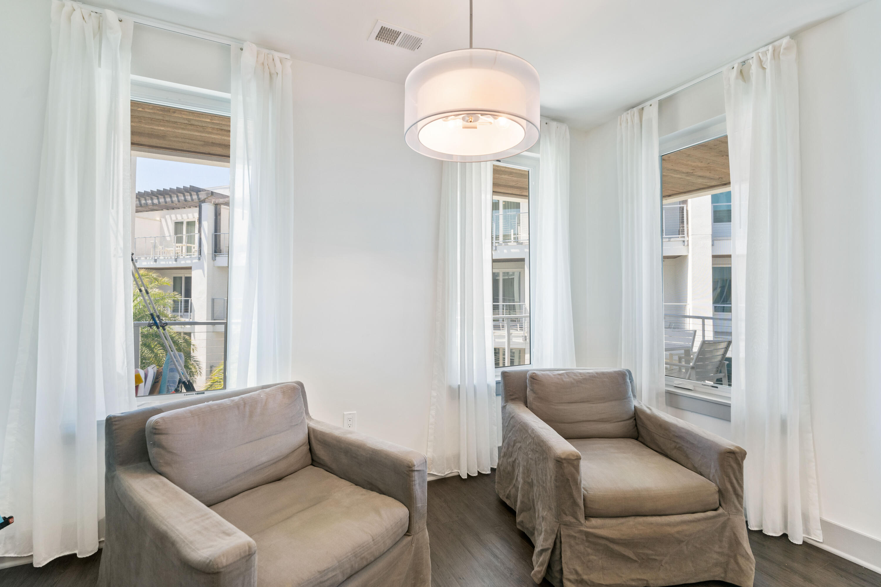 THE POINTE - Residential